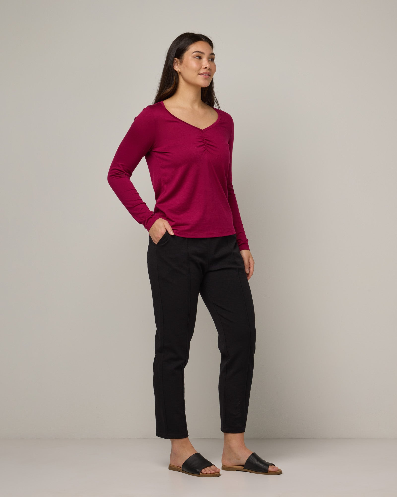 model-spec:Maile is 175cm, wearing a size M