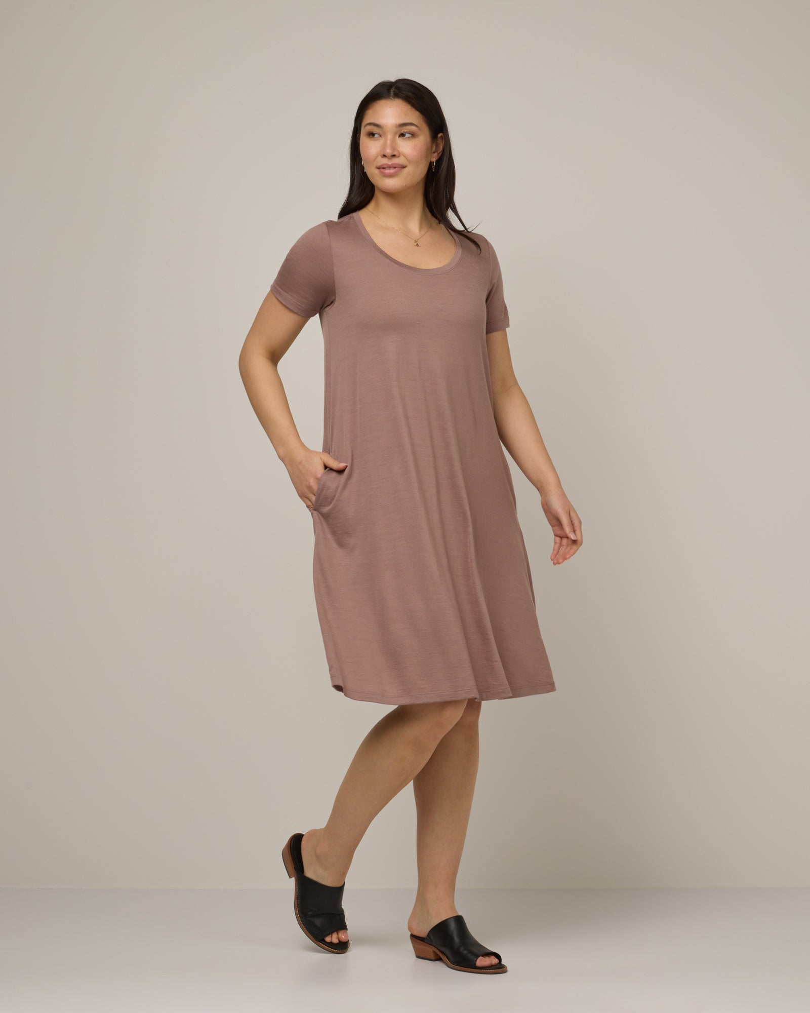 model-spec:Maile is 175cm, wearing a size M Long