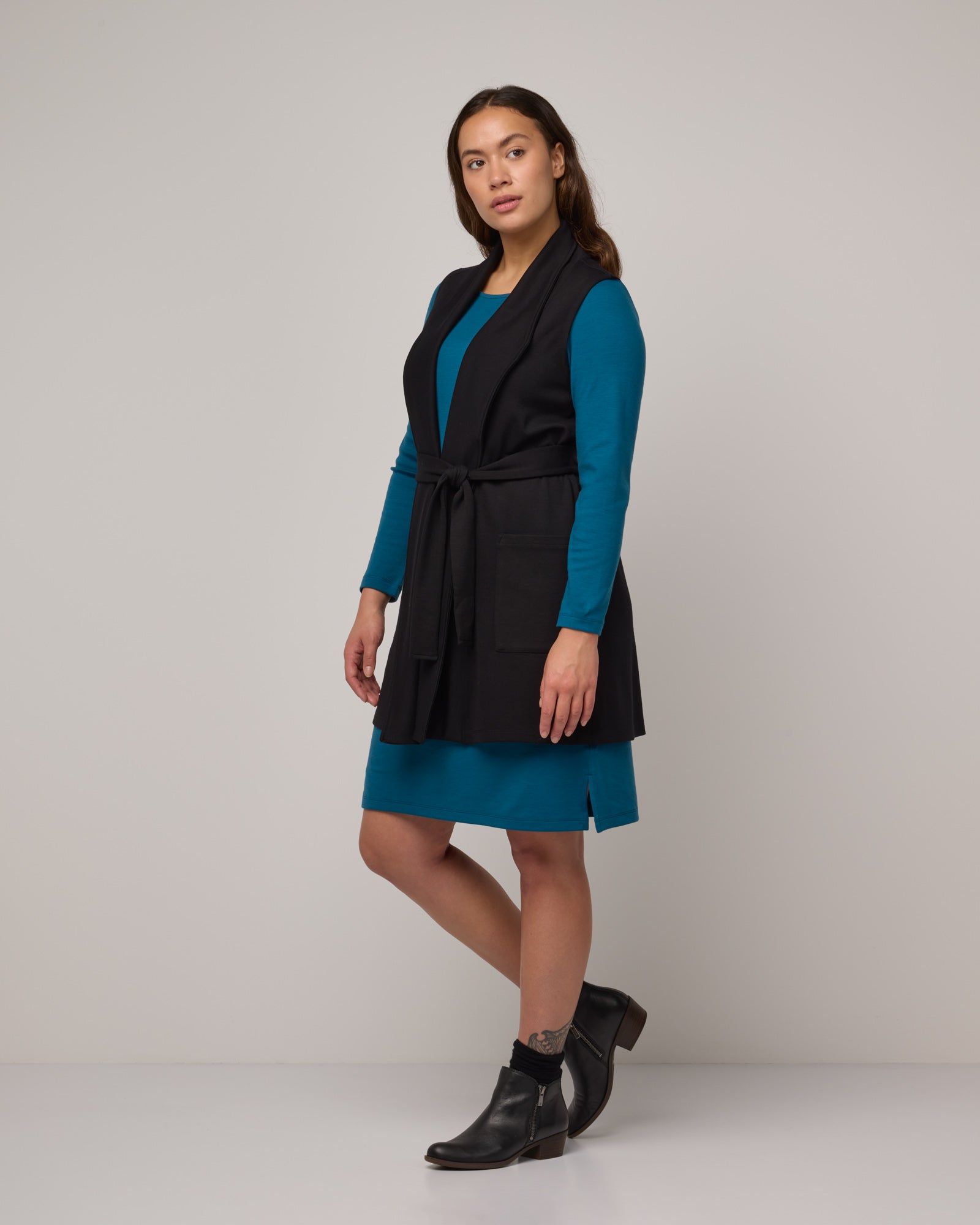 model-spec:Sadie is 175cm, wearing a size M