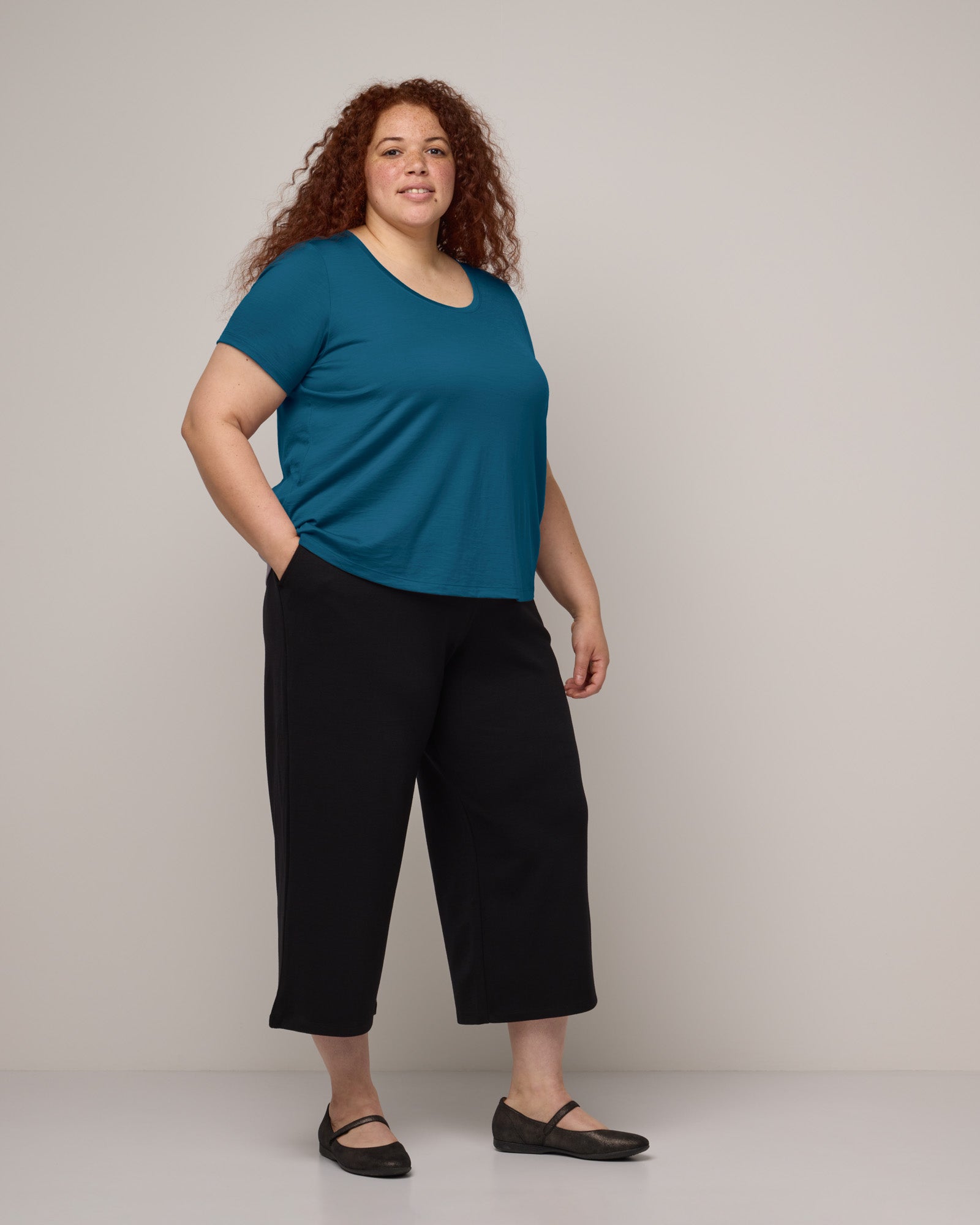 model-spec:Chantel is 178cm, wearing a size 2X