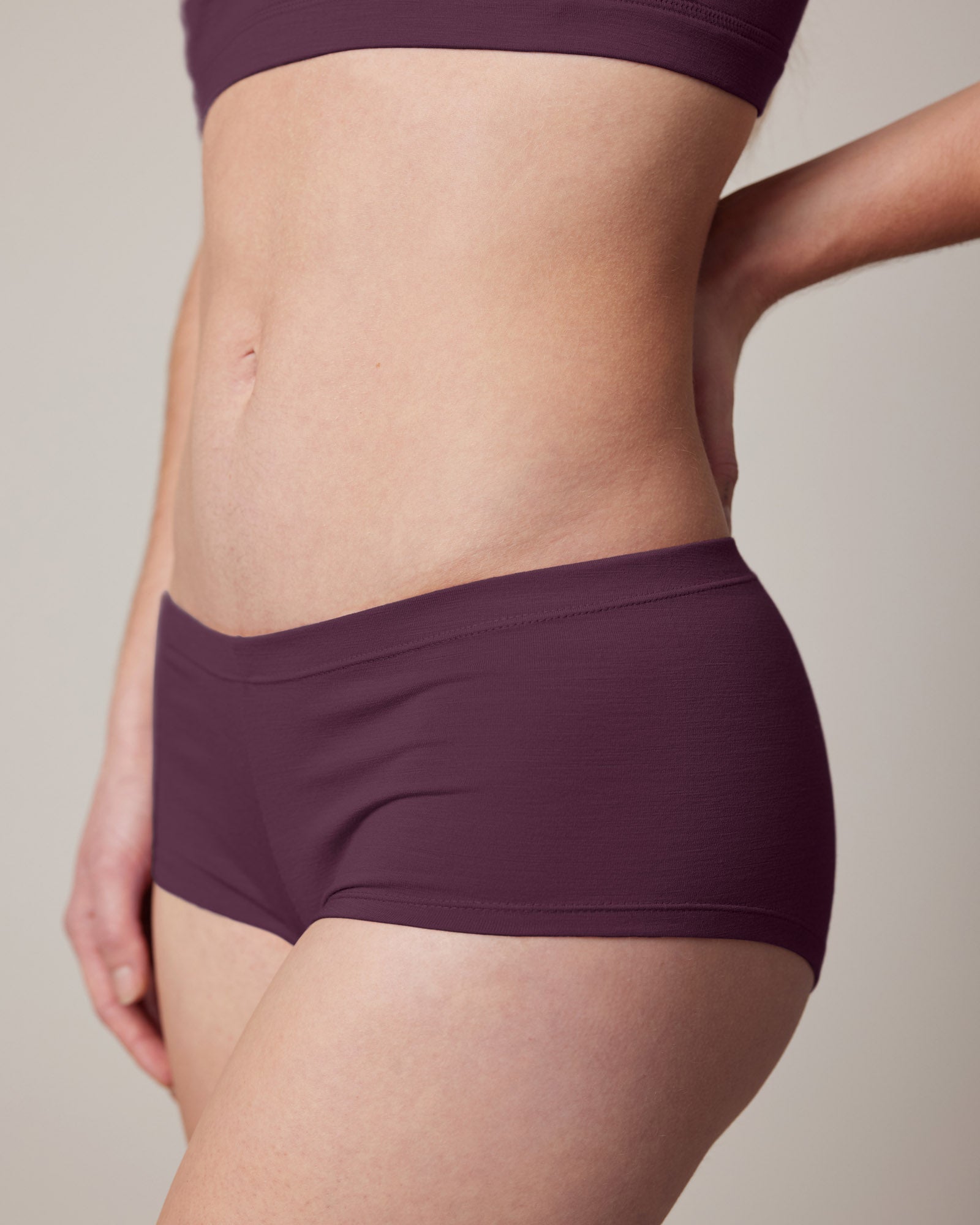 model-spec:Petra's hips are 93cm, and she wears a size XS