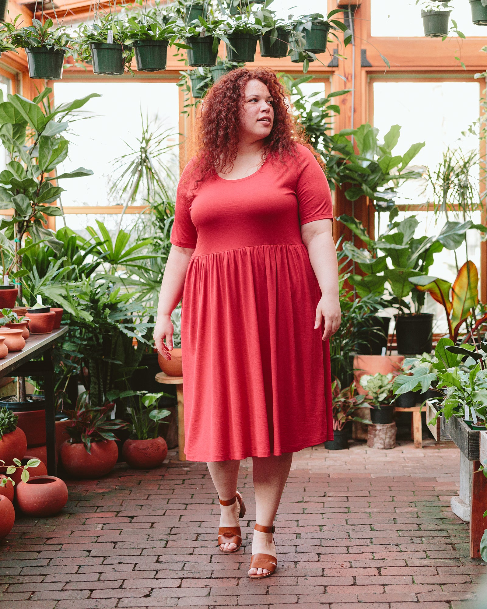 model-spec:Chantel is 178cm, wearing a size 2X