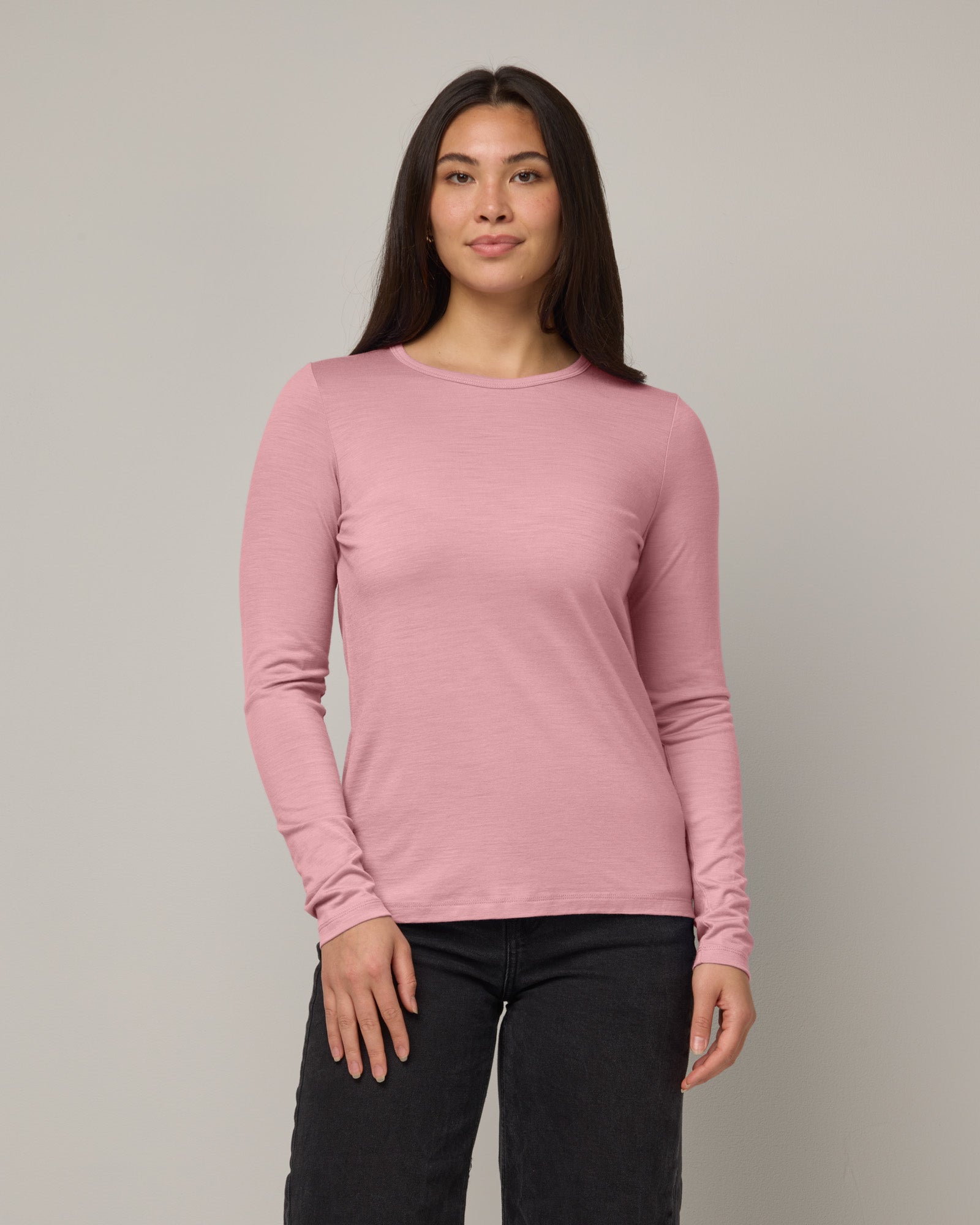 model-spec:Maile is is 175cm, wearing a size M
