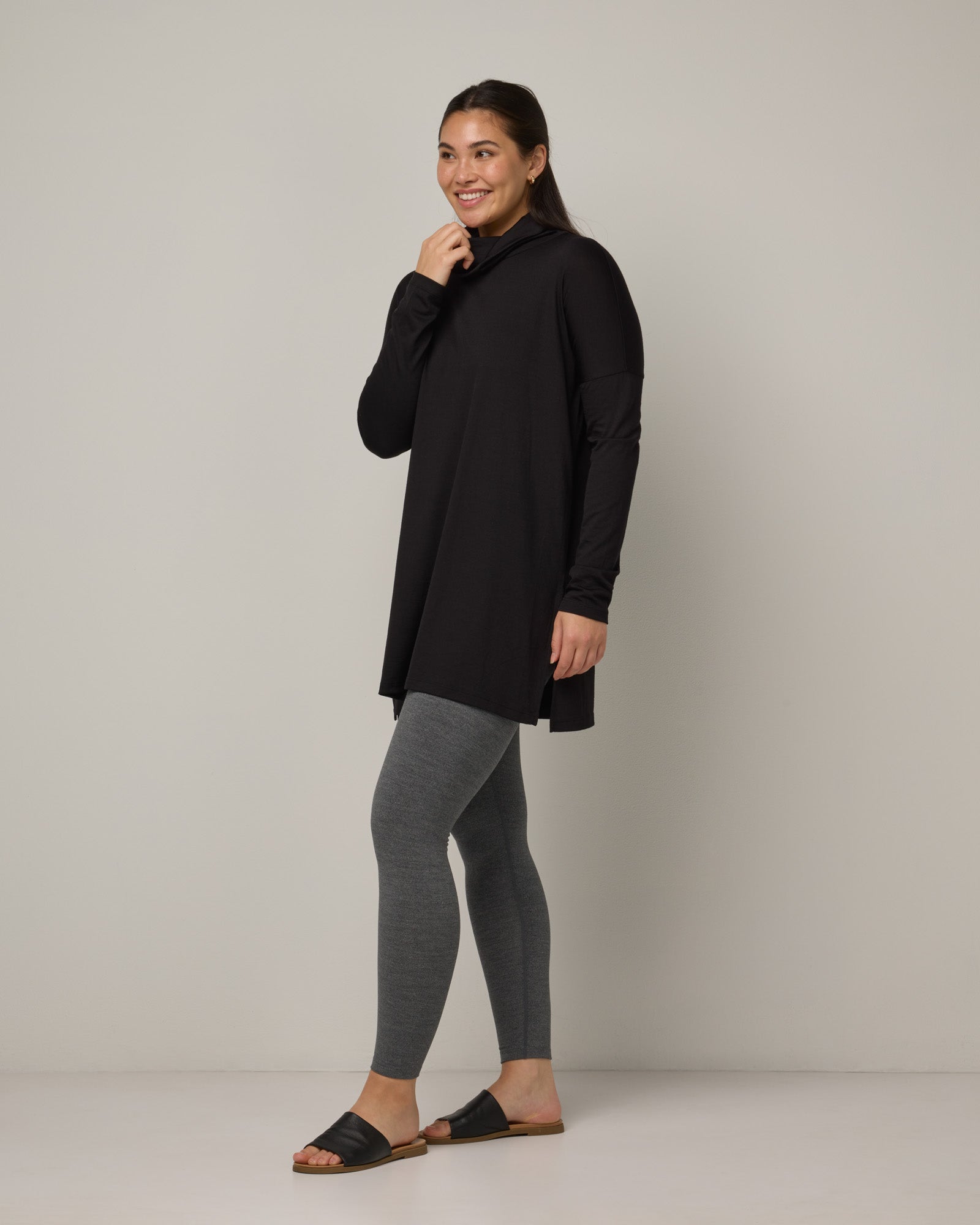 model-spec:Maile is 175cm, wearing a size M