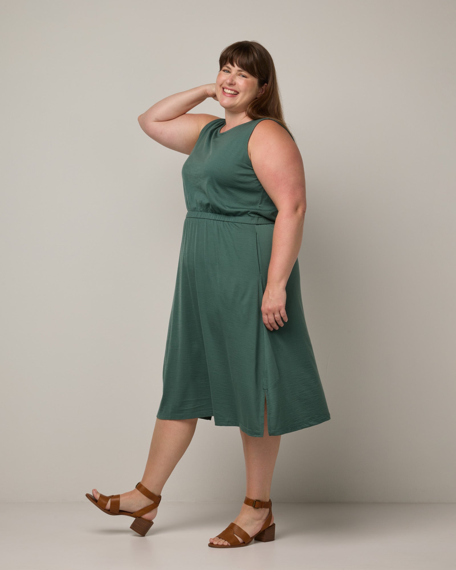 model-spec:Rosie is 173cm, wearing a size XXL