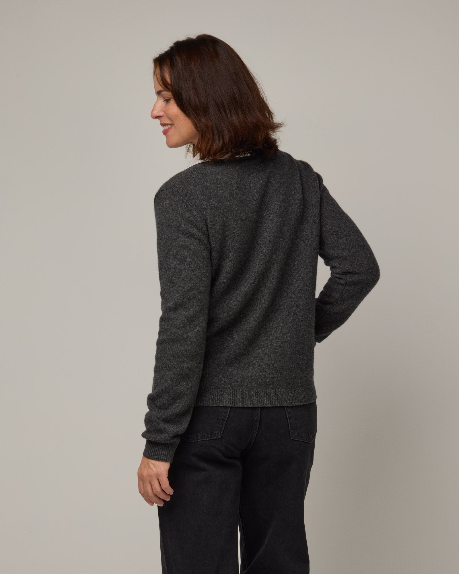 model-spec:Nicole N. is 175cm, wearing a size M