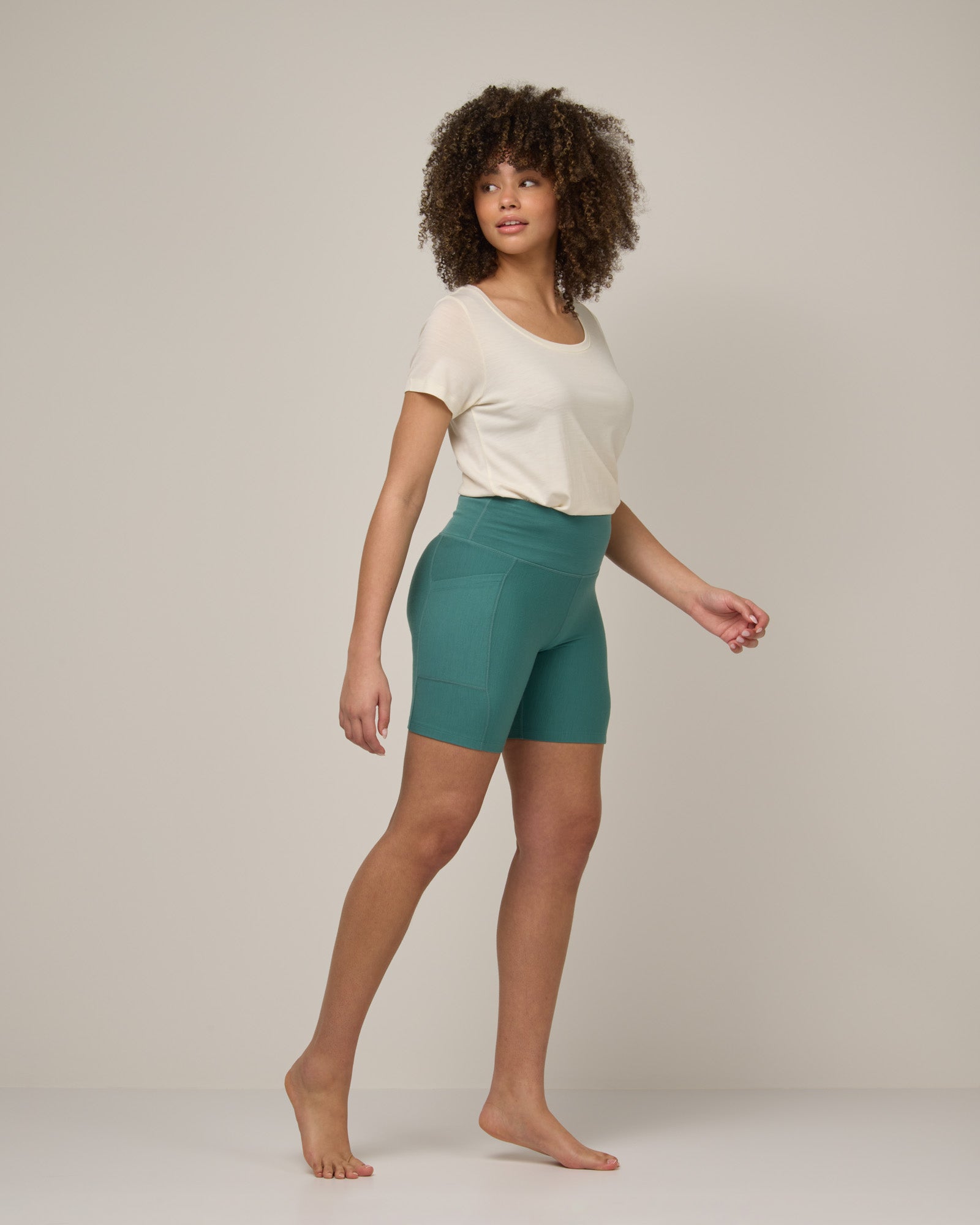 model-spec:Sean is 178cm, wearing a size M