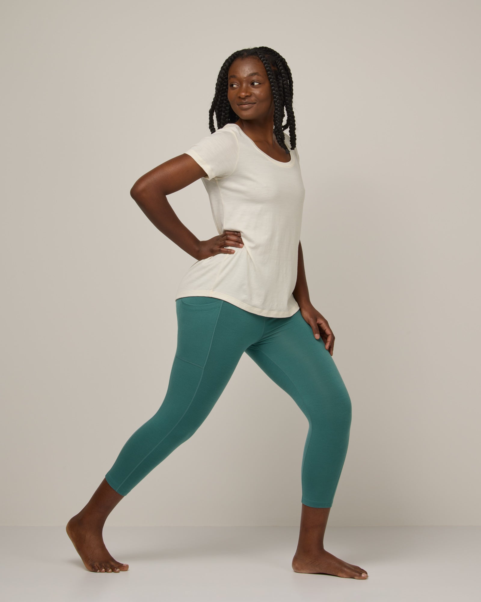 model-spec:Naomi is 176cm, wearing a size M