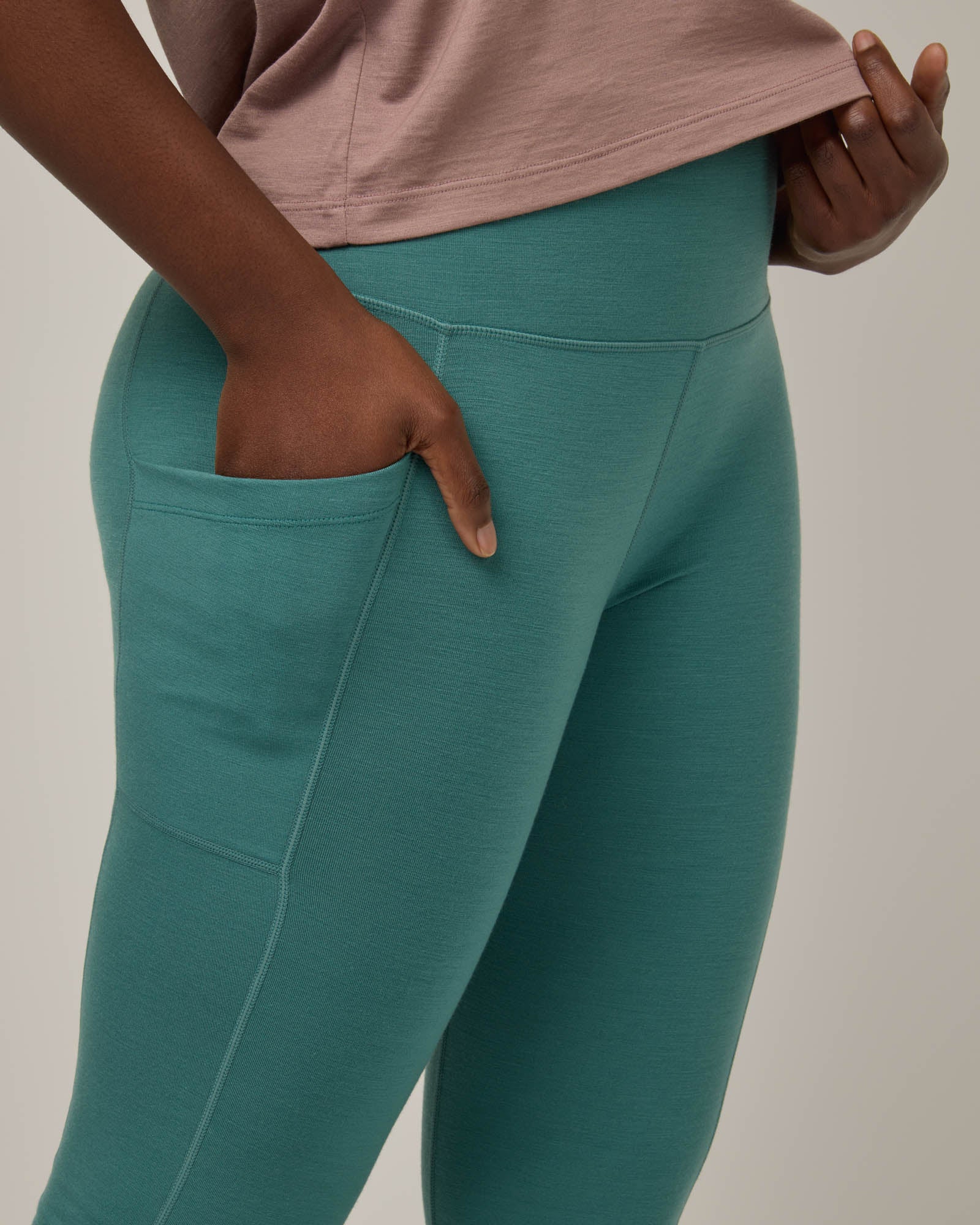 Summit Straight Cut Pocket Legging