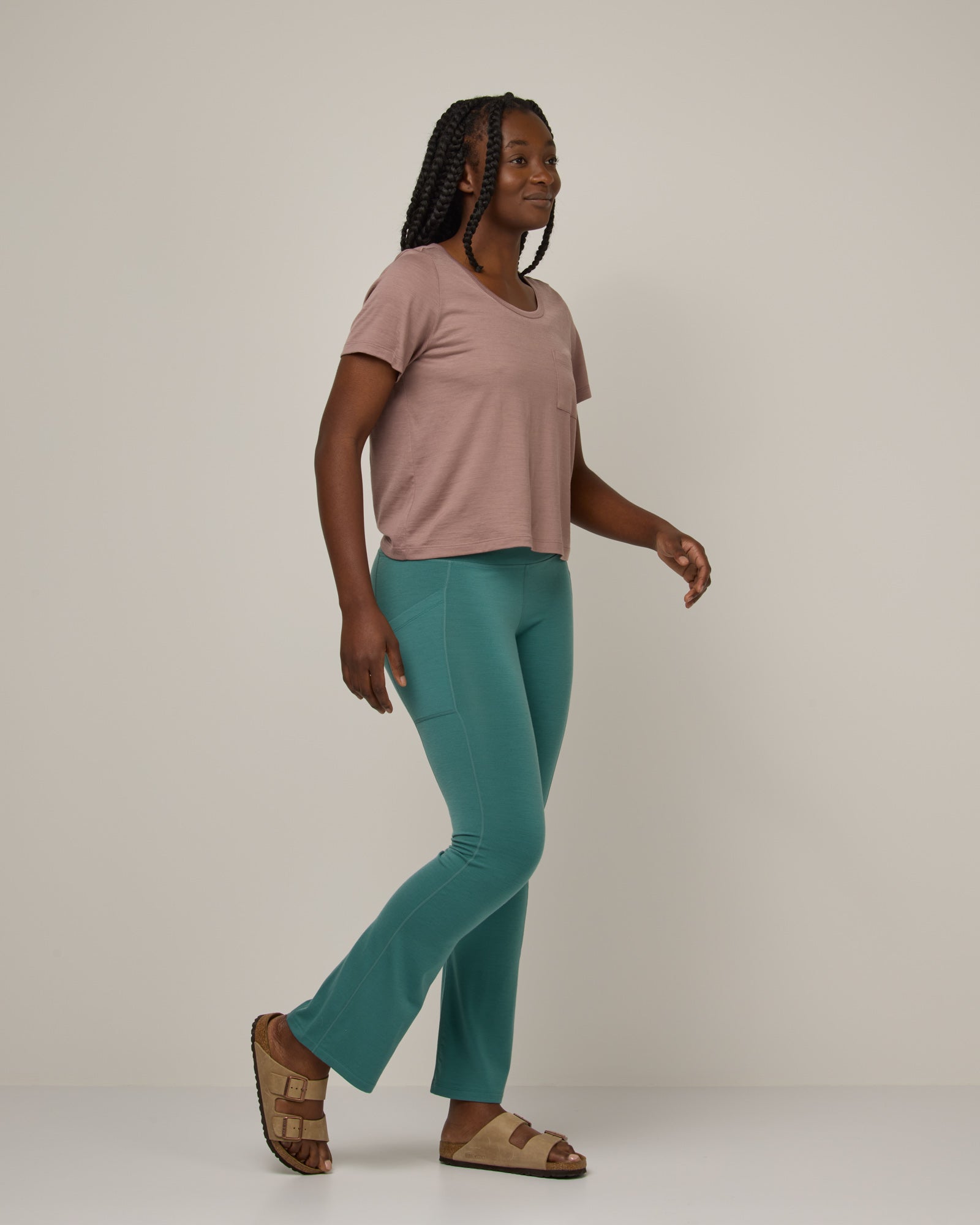 Summit Straight Cut Pocket Legging