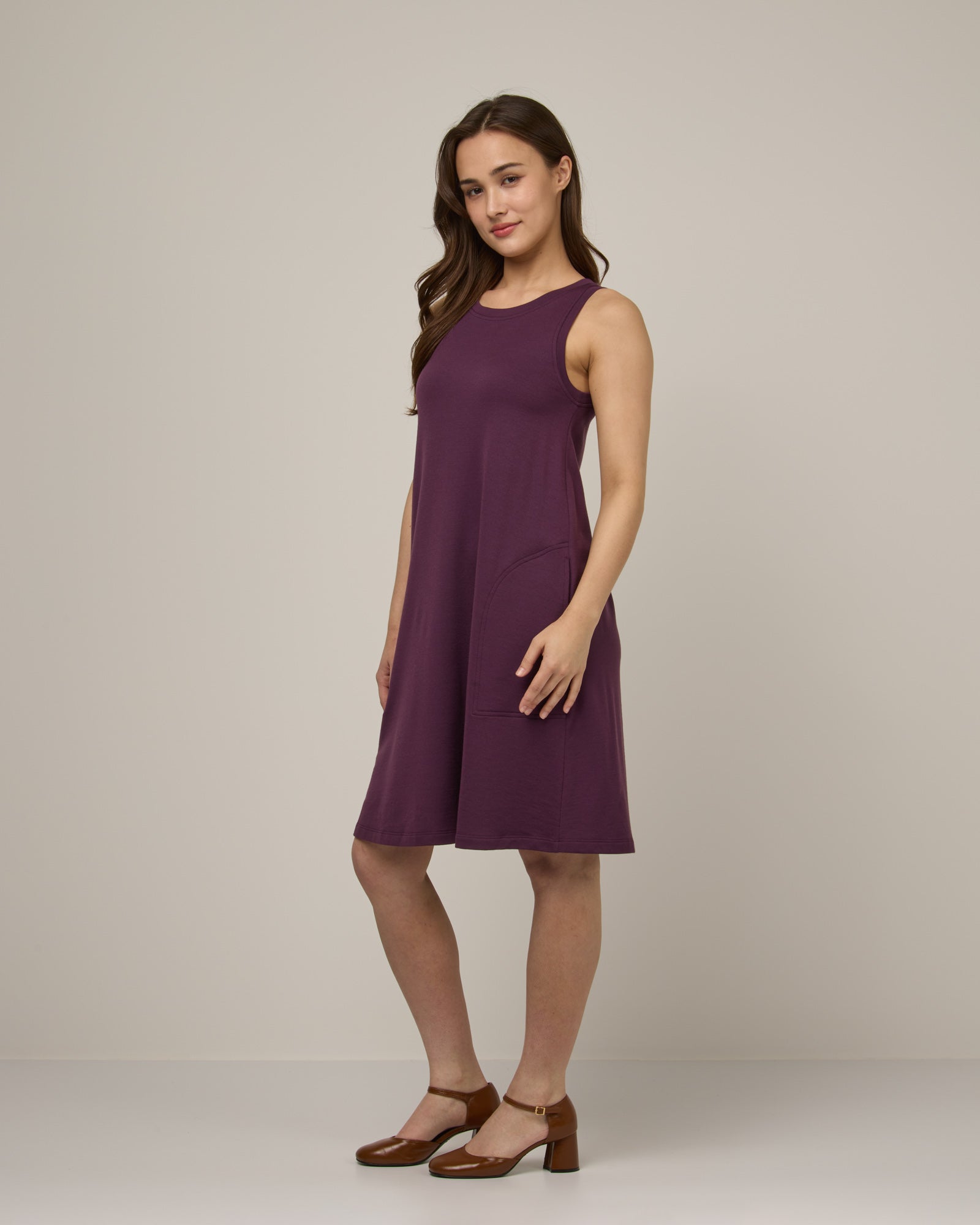 model-spec:Victoria is 165cm, wearing a size XS