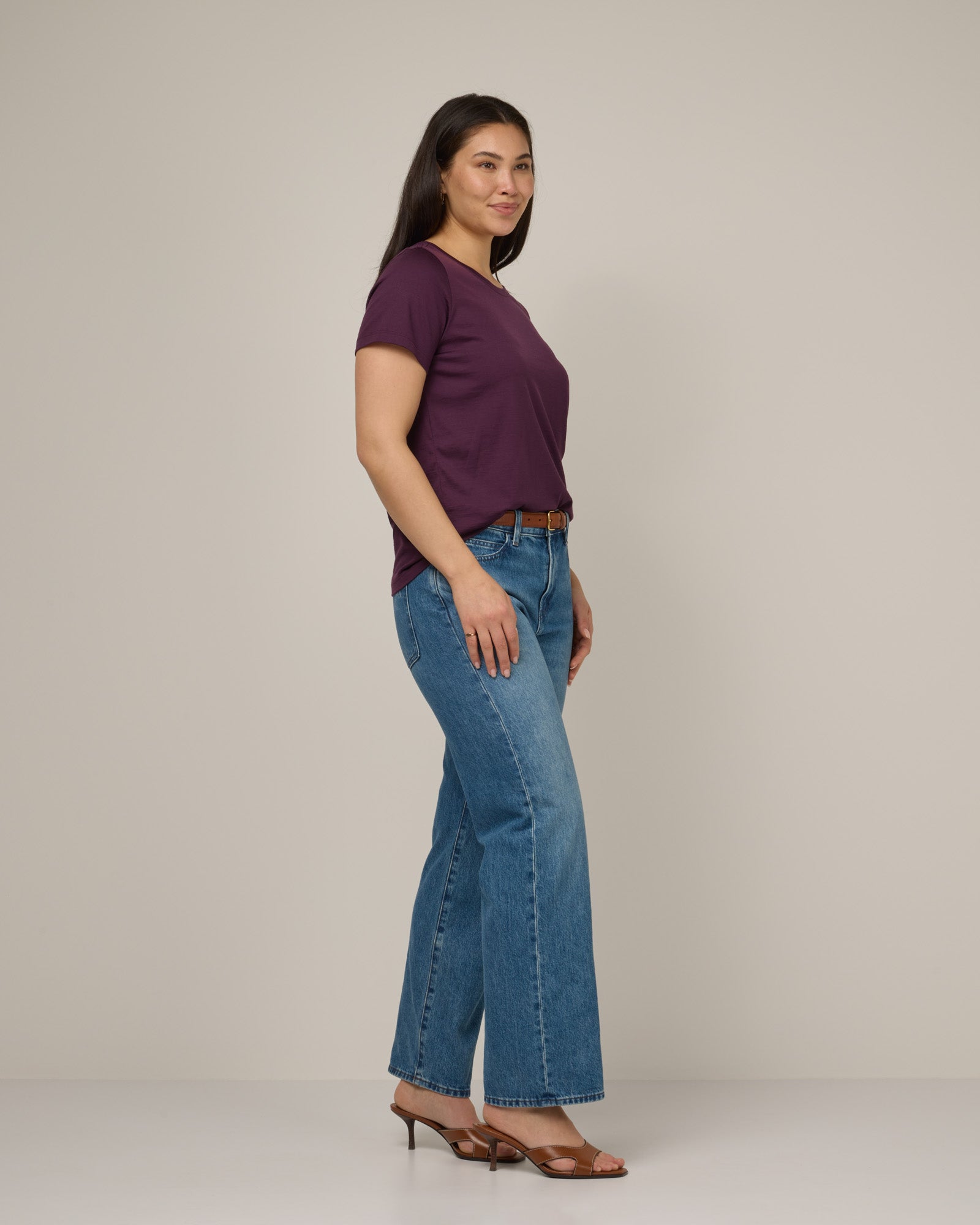 model-spec:Maile is 175cm, wearing a size M