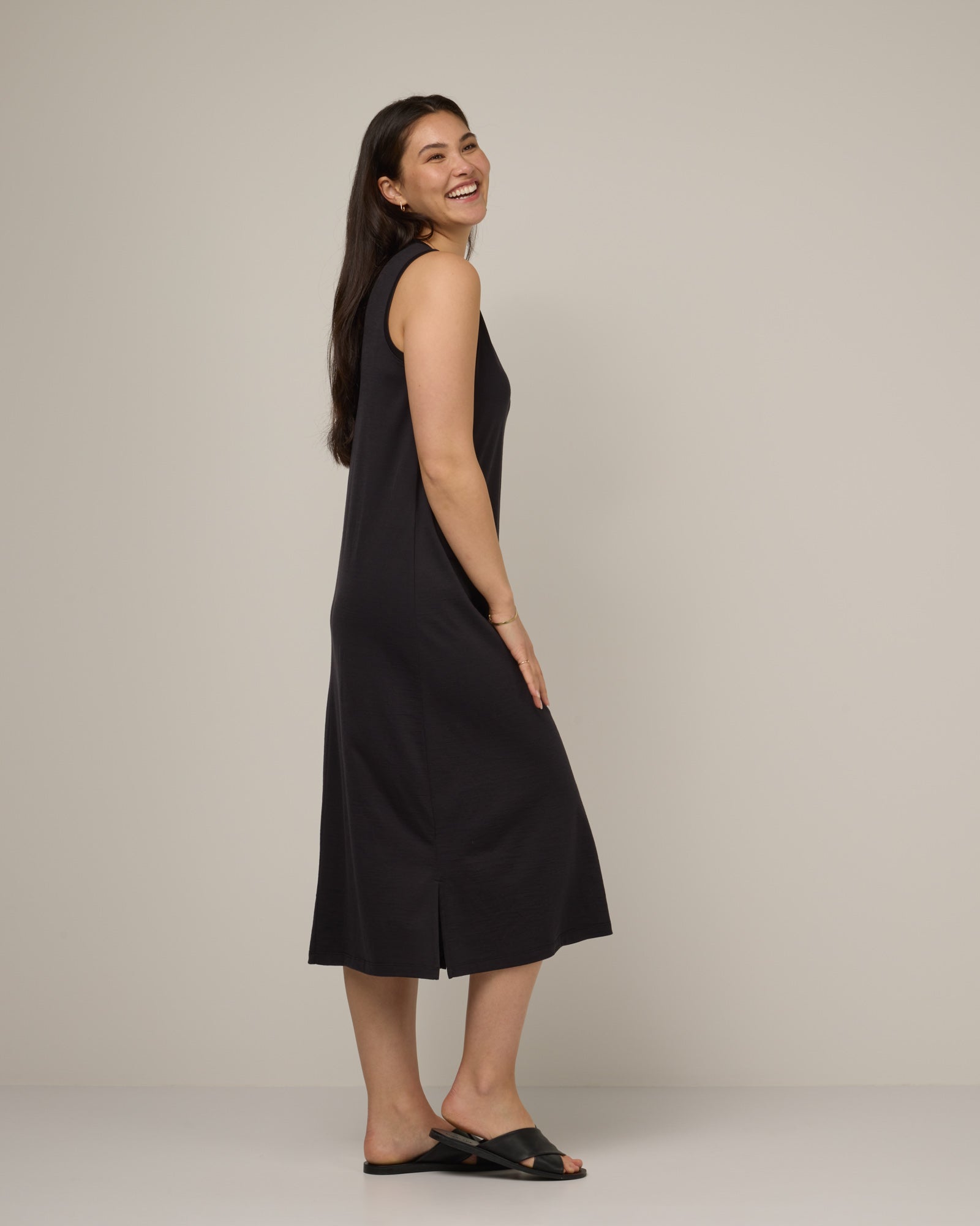 model-spec:Maile is 175cm, wearing a size M