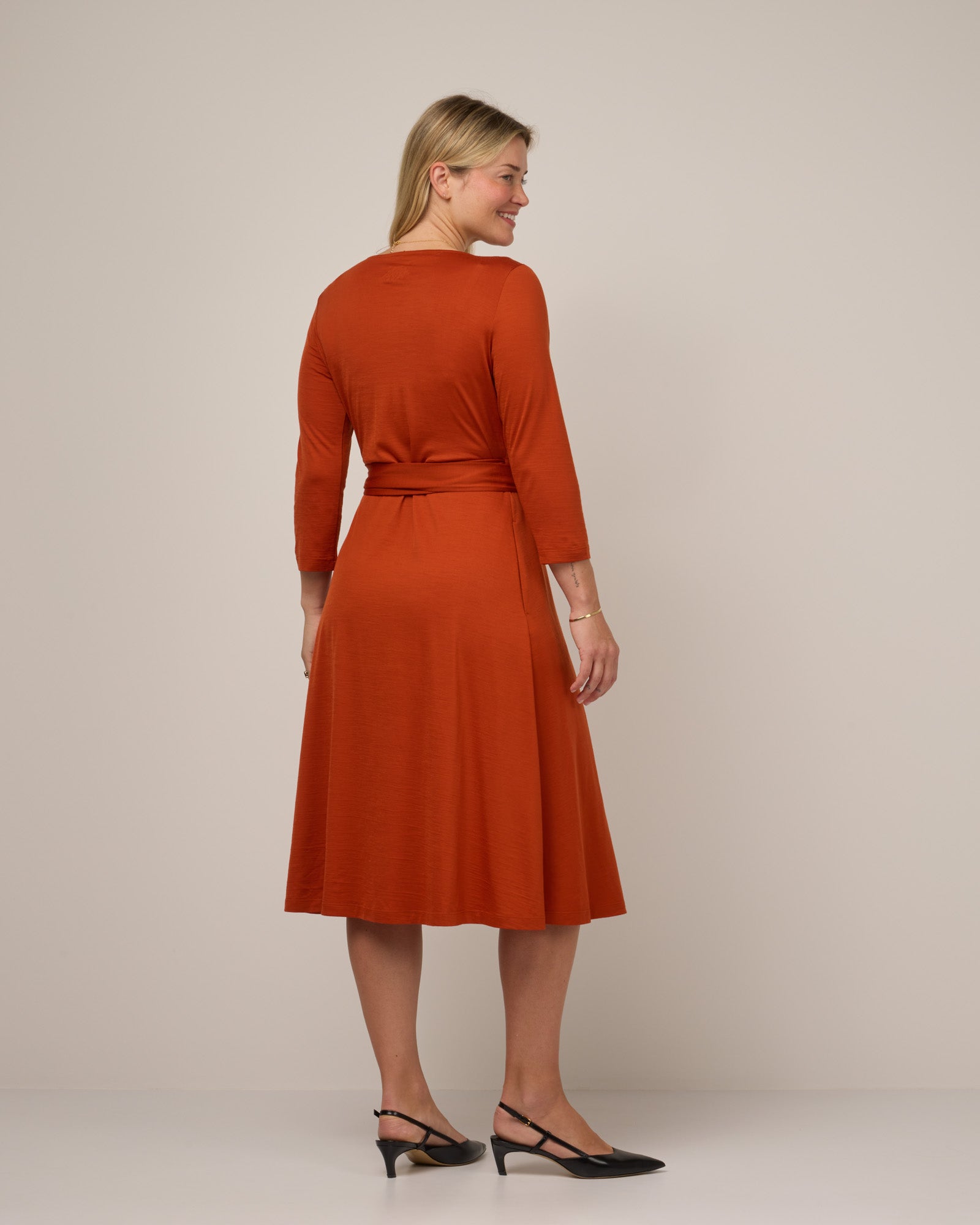 model-spec:Saasha is 175cm, wearing a size M