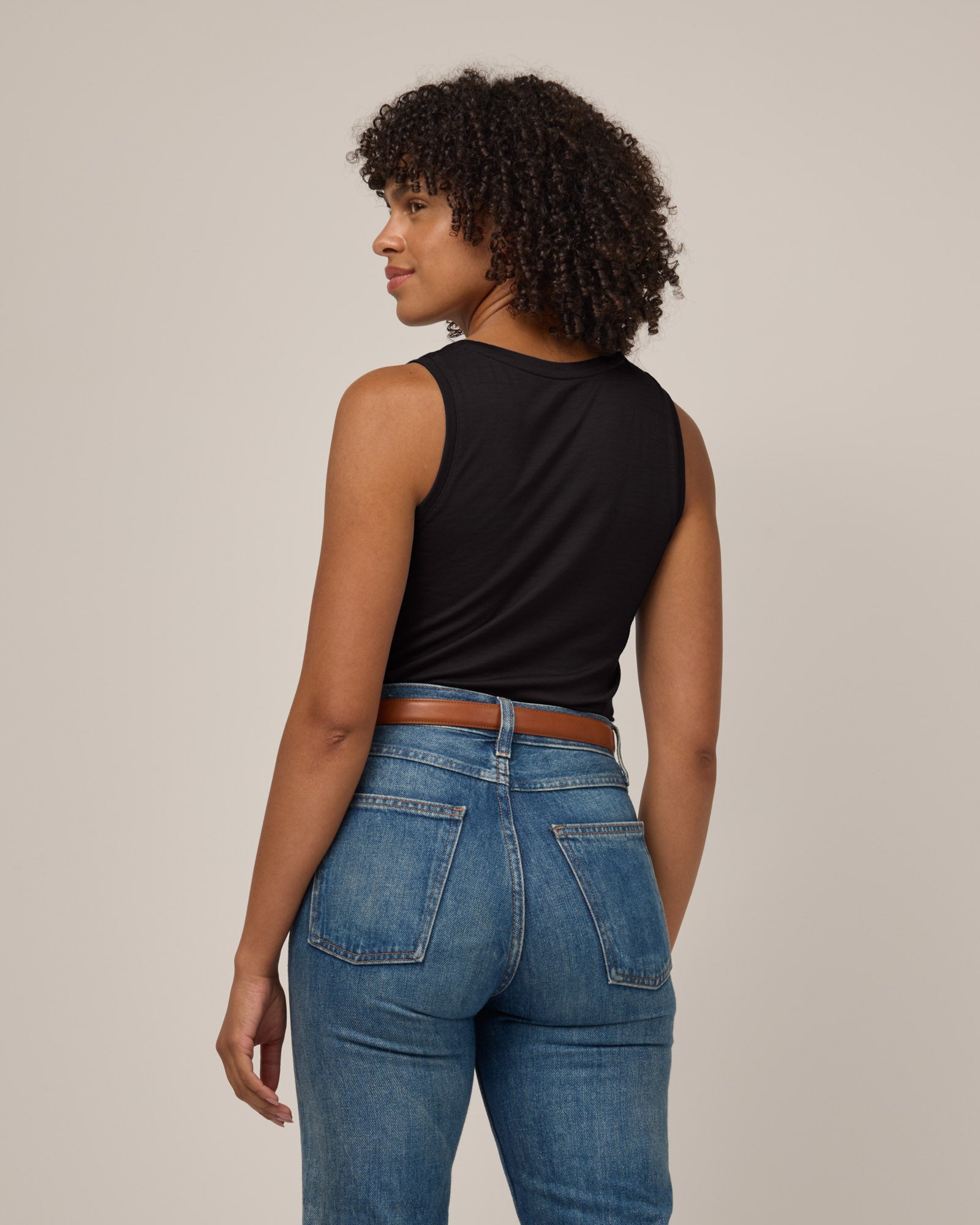 model-spec:Janiah is 170cm, wearing a size XS