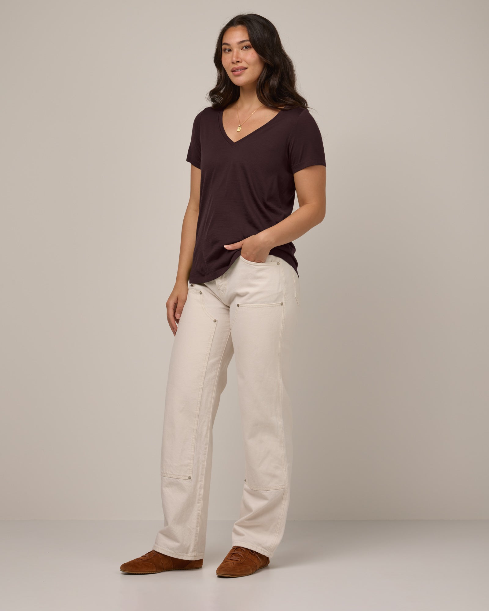 model-spec:Maile is is 175cm, wearing a size M