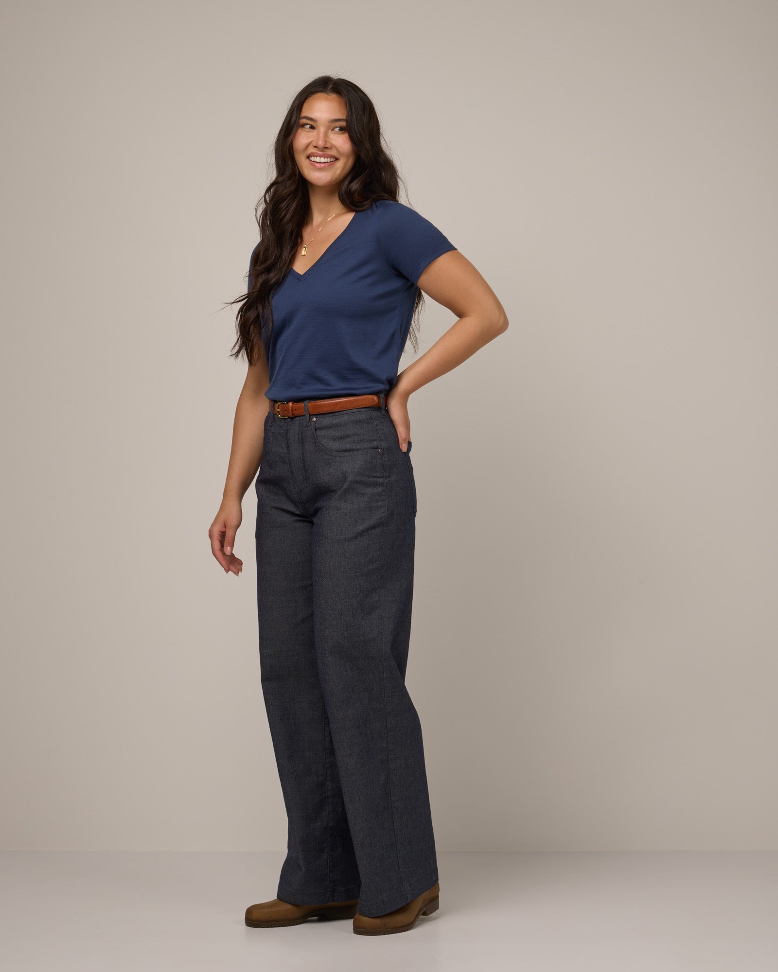 model-spec:Maile is 175cm, wearing a size M