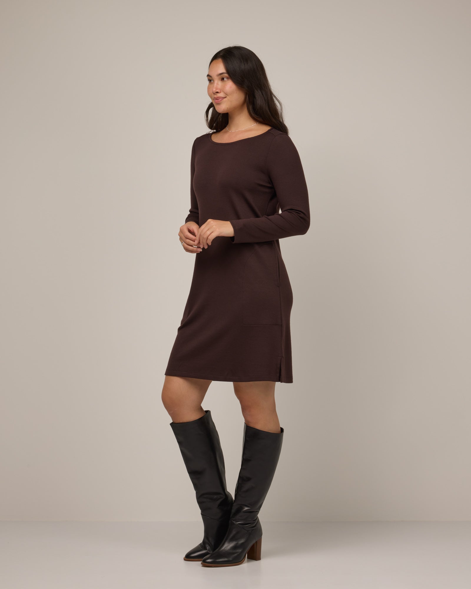 model-spec:Maile is 175cm, wearing a size M Regular