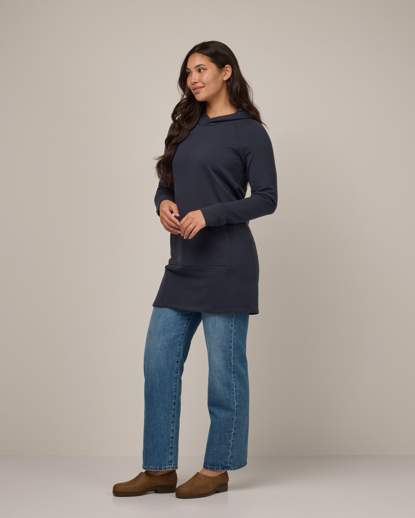 model-spec:Maile is 175cm, wearing a size M