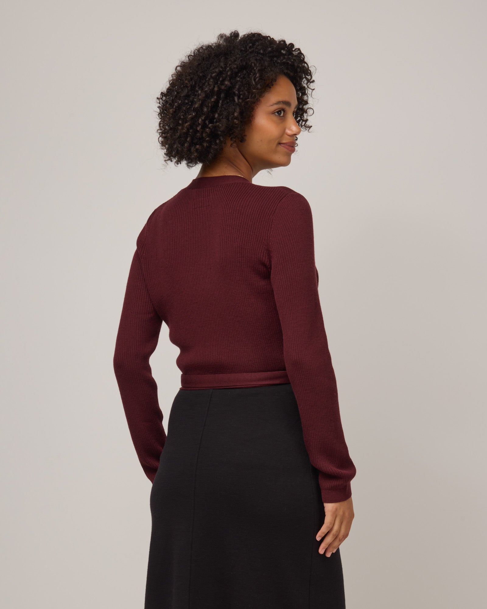 model-spec:Valyn is 178cm, wearing a size S