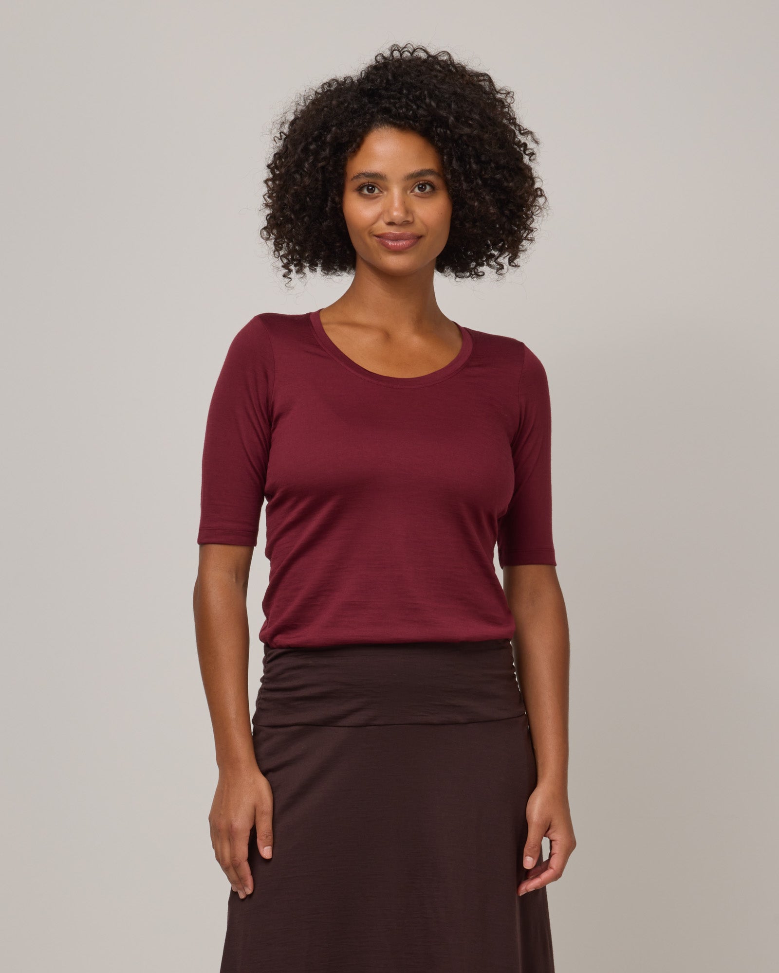 model-spec:Valyn is 178cm, wearing a size S