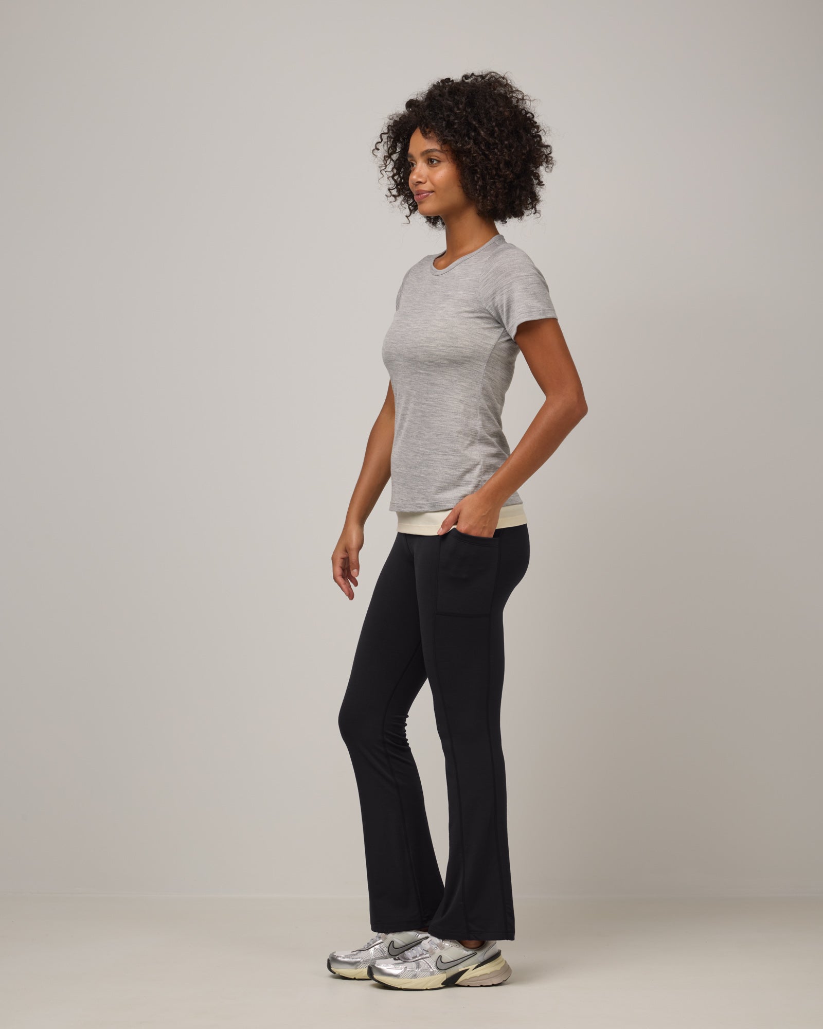 Summit Straight Cut Pocket Legging