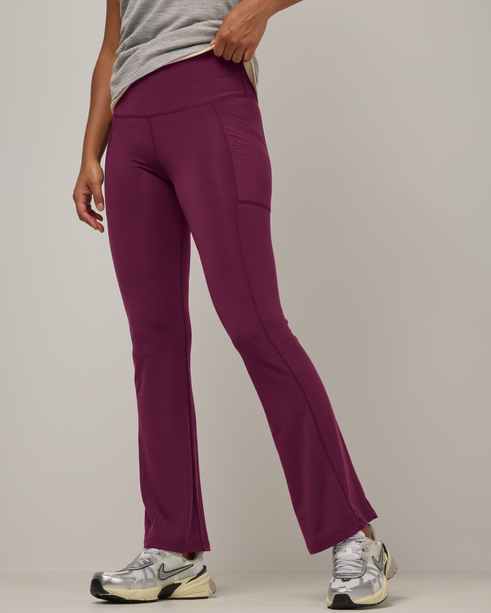 Summit Straight Cut Pocket Legging