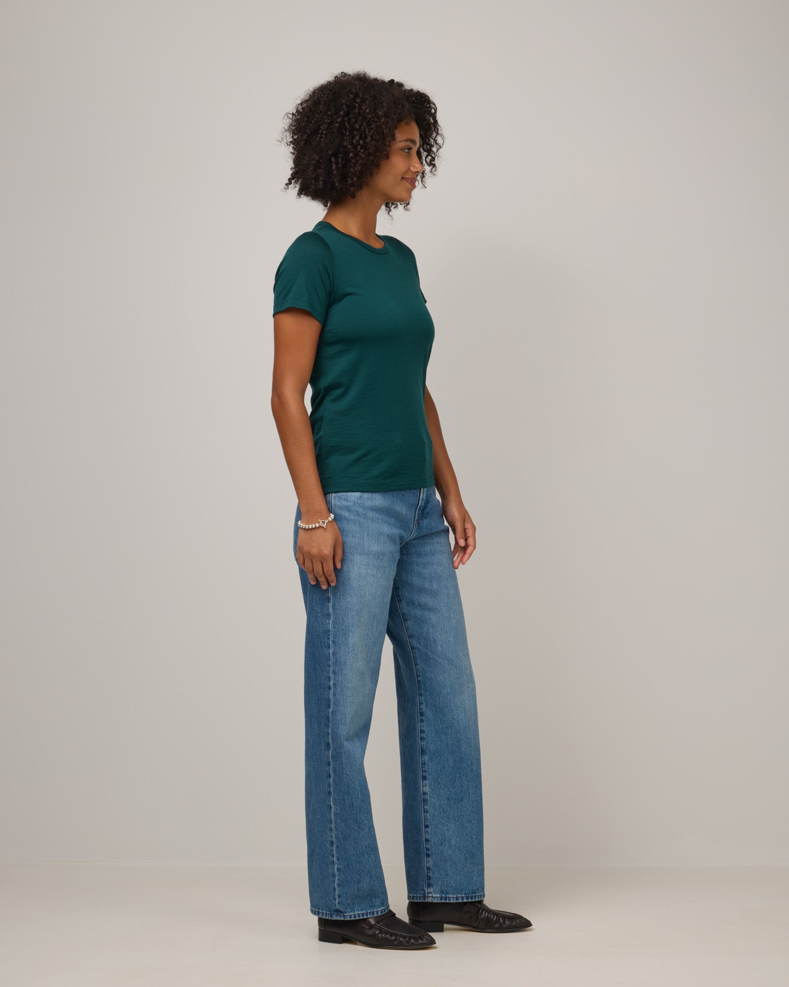 model-spec:Valyn is 178cm, wearing a size S