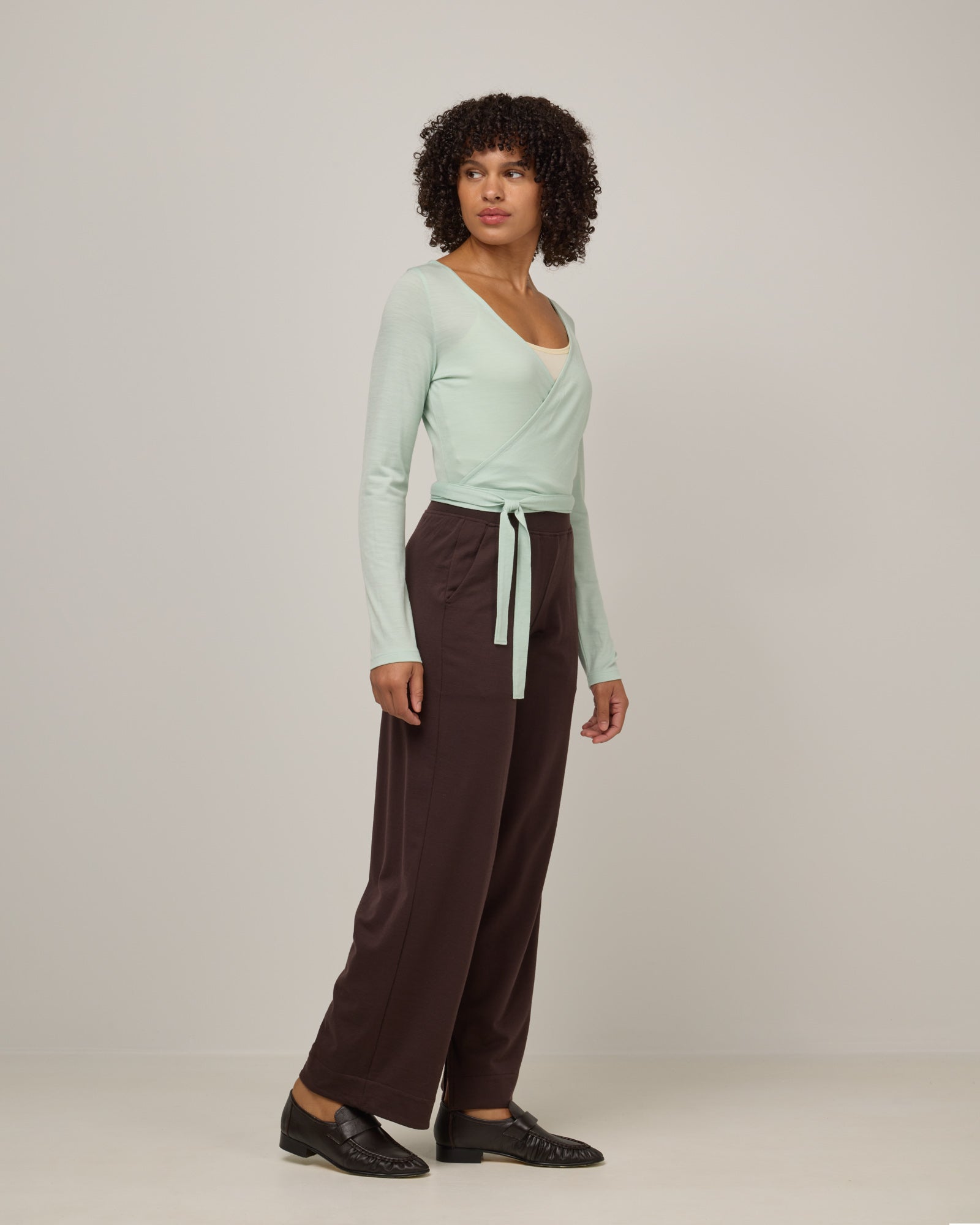 model-spec:Janiah is 170cm, wearing a size XS