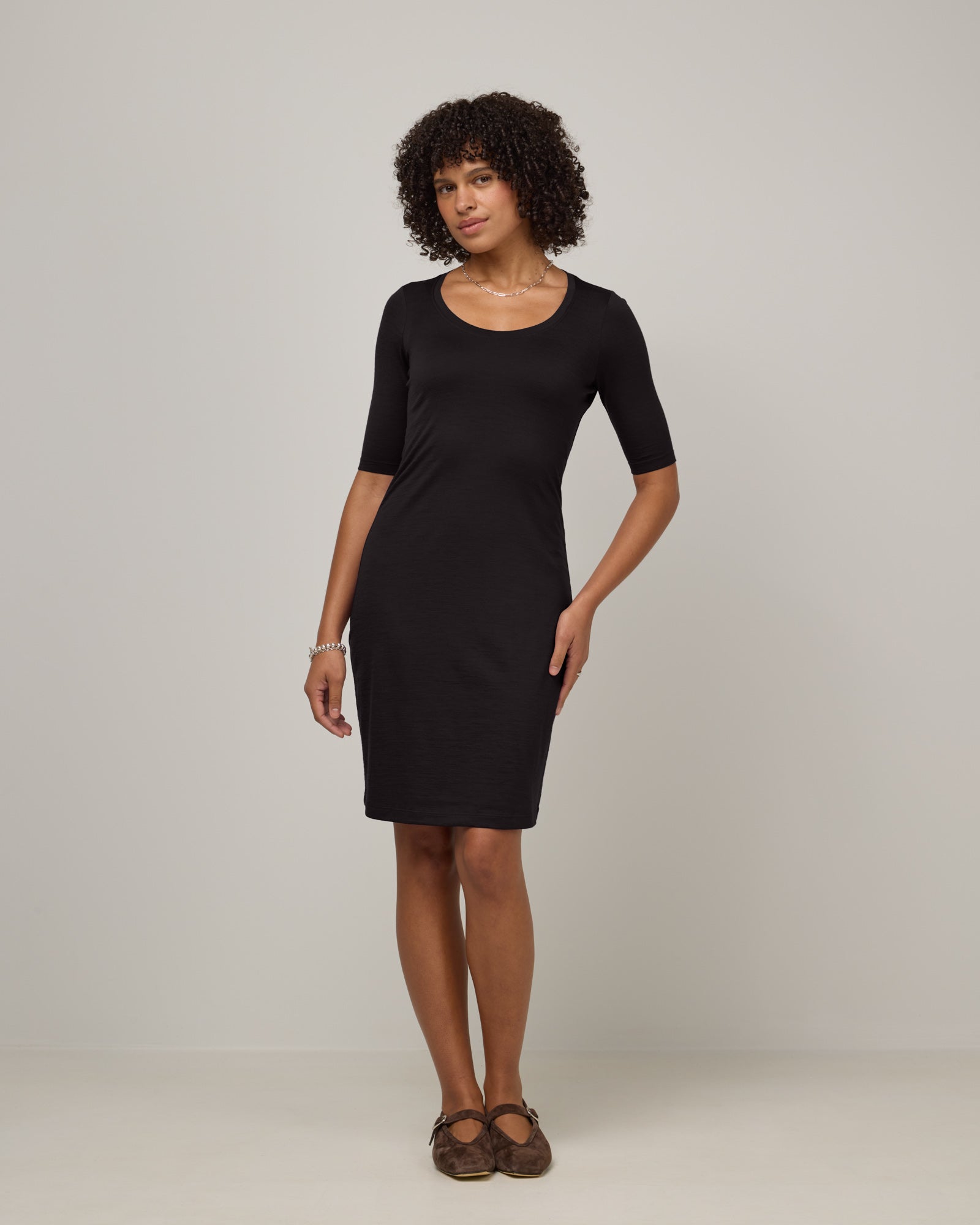 Chloe Merino Wool Fitted Dress - Black Chloe Fitted Dress | wool& Europe Chloe Merino Wool Fitted Dress - Black Chloe Fitted Dress | wool& Europe
