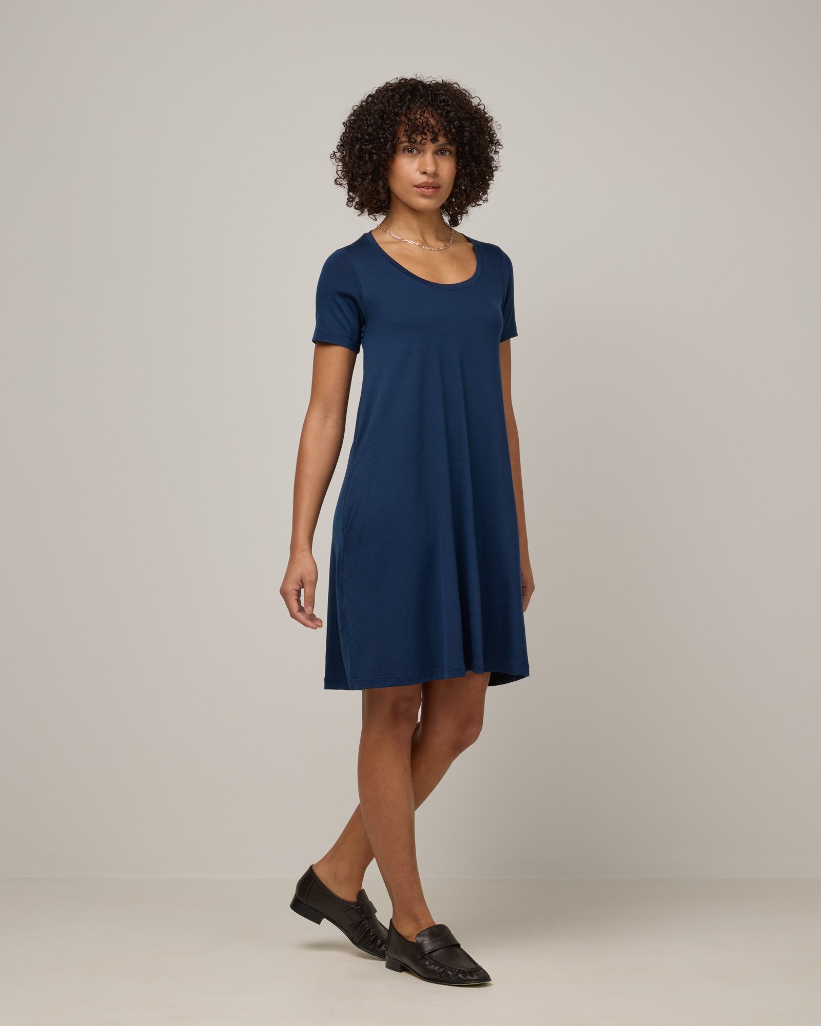 model-spec:Janiah is 170cm, wearing a size XS Regular