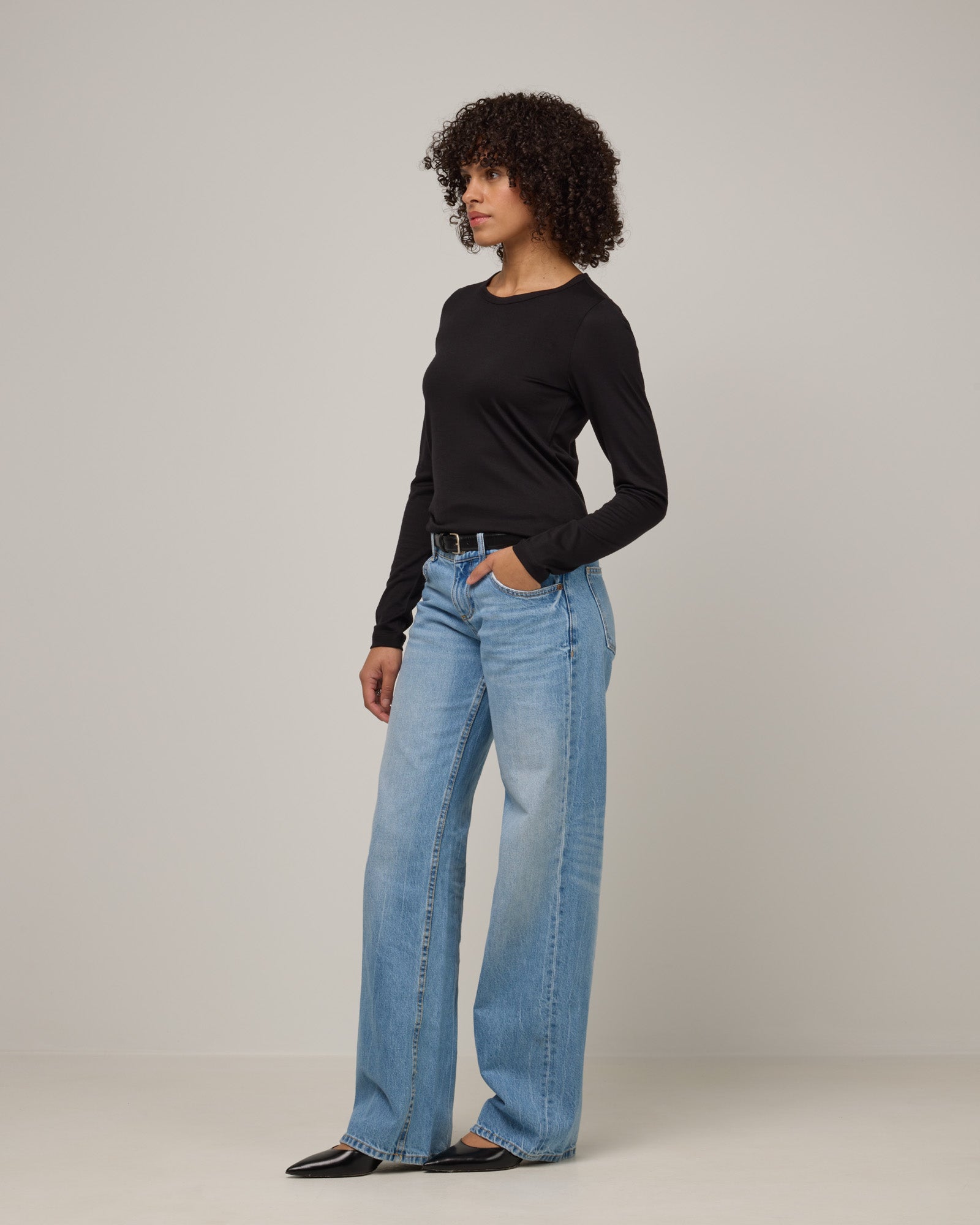 Sloan Signature Fitted Tee