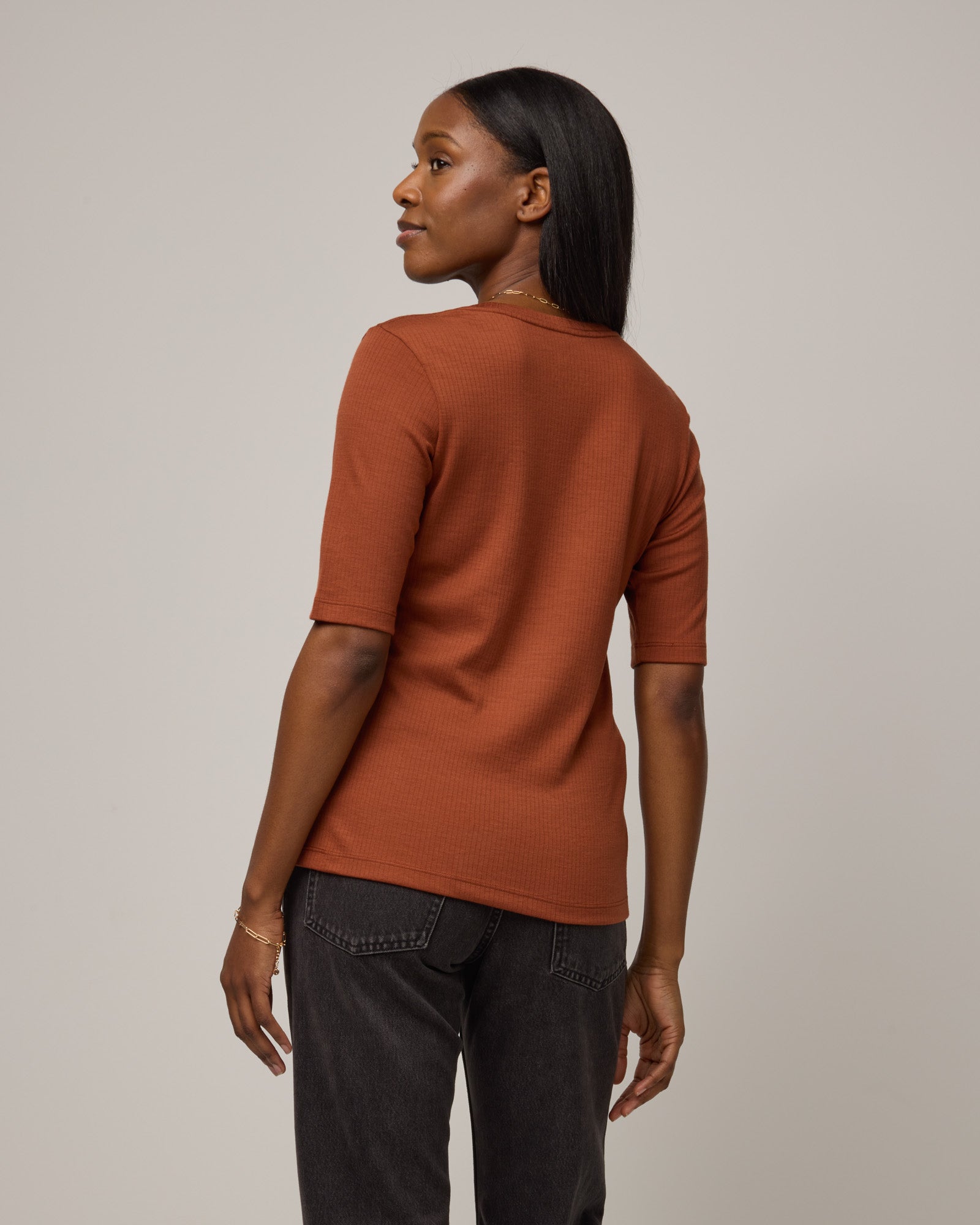 model-spec:Laah is 175cm, wearing a size M