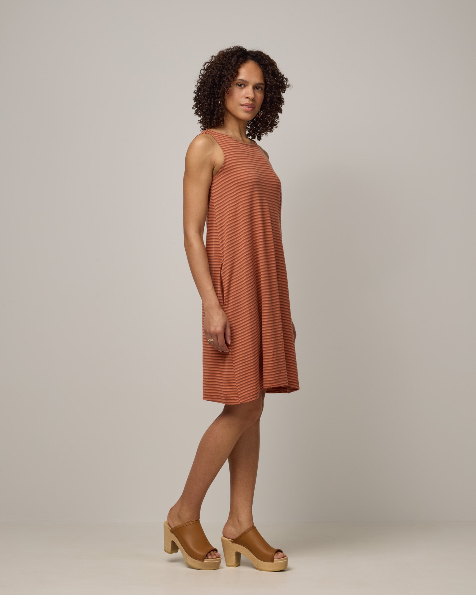 model-spec:Janiah is 170cm, wearing a size XS