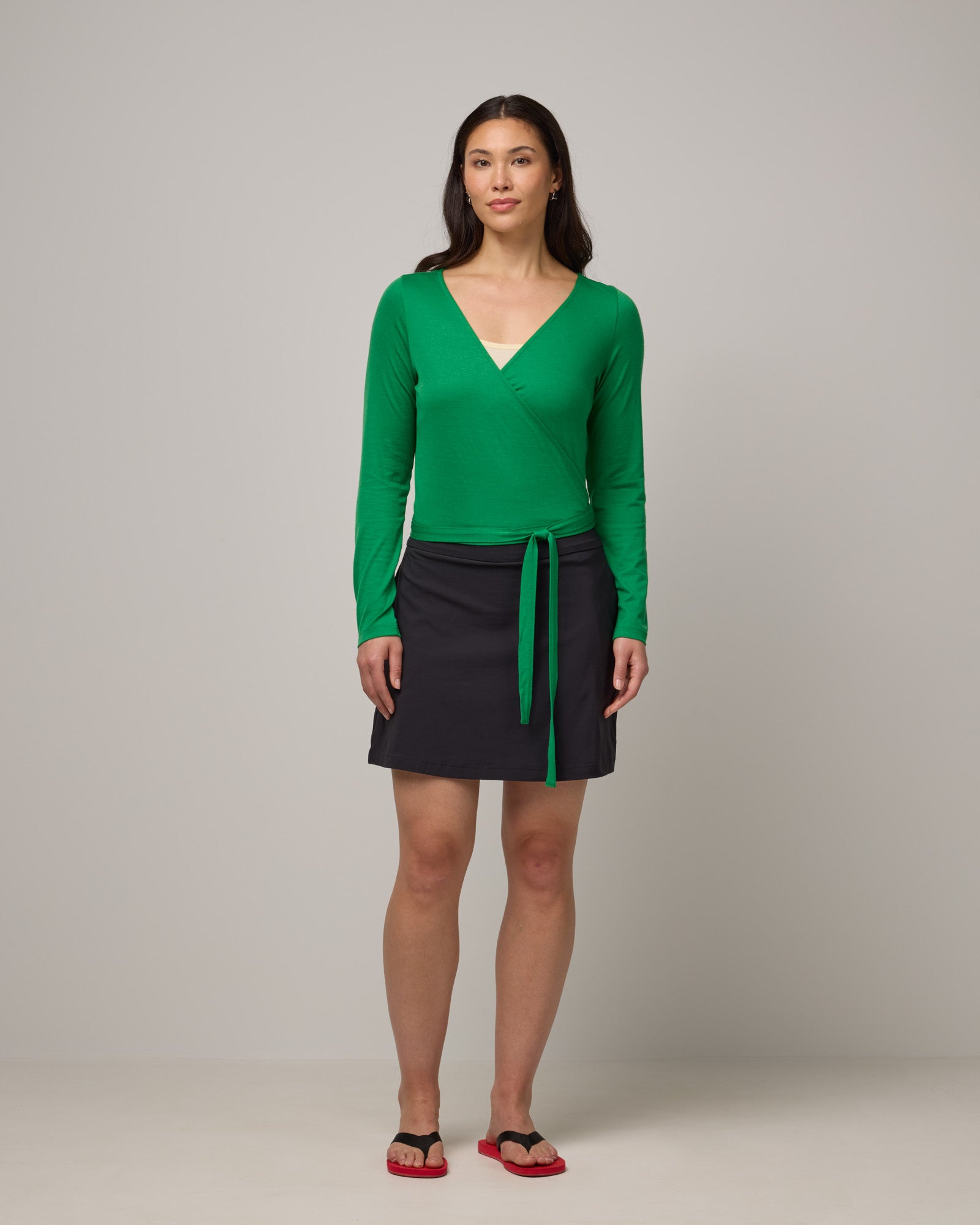 model-spec:Maile is 175cm, wearing a size M