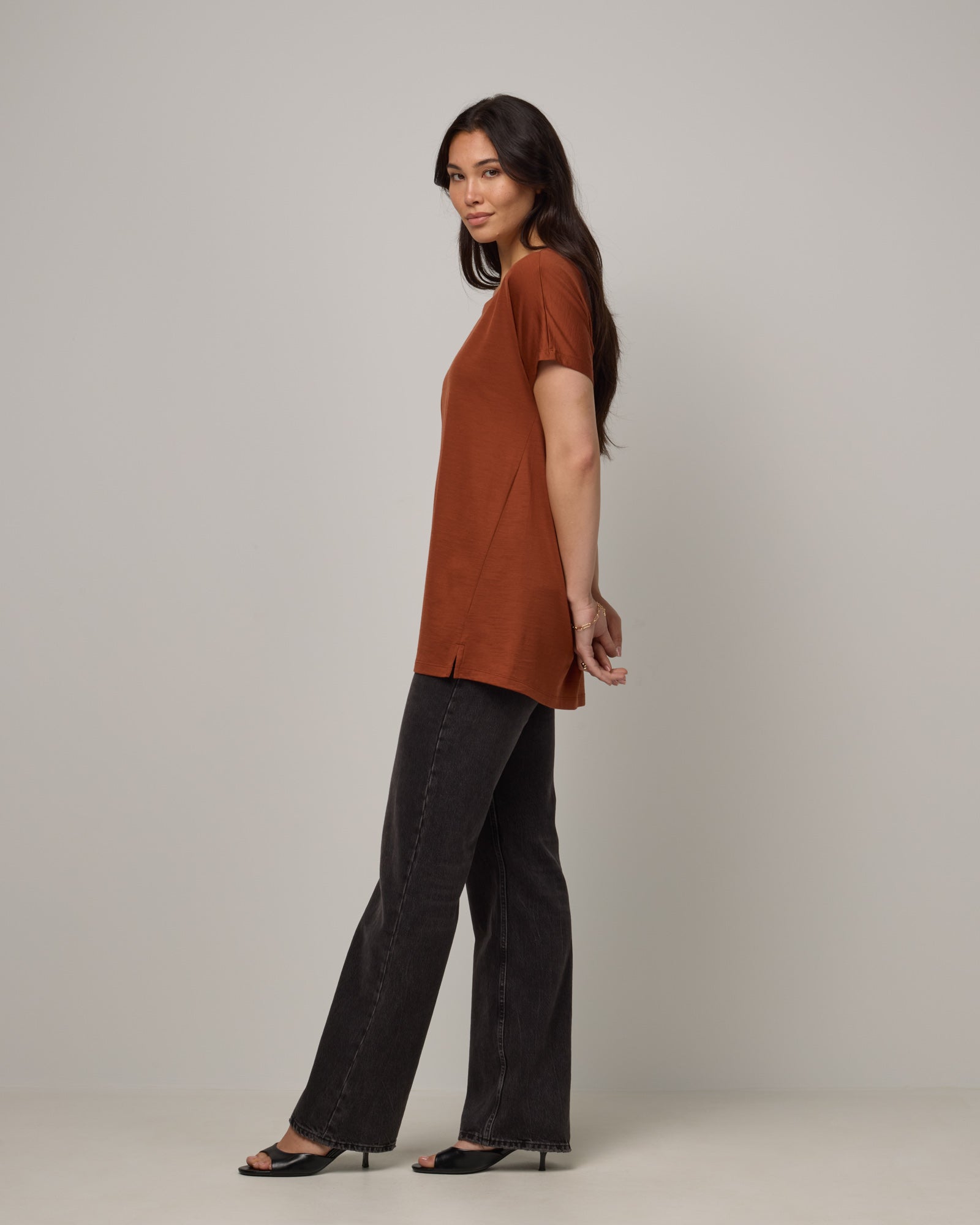 model-spec:Maile is 175cm, wearing a size M