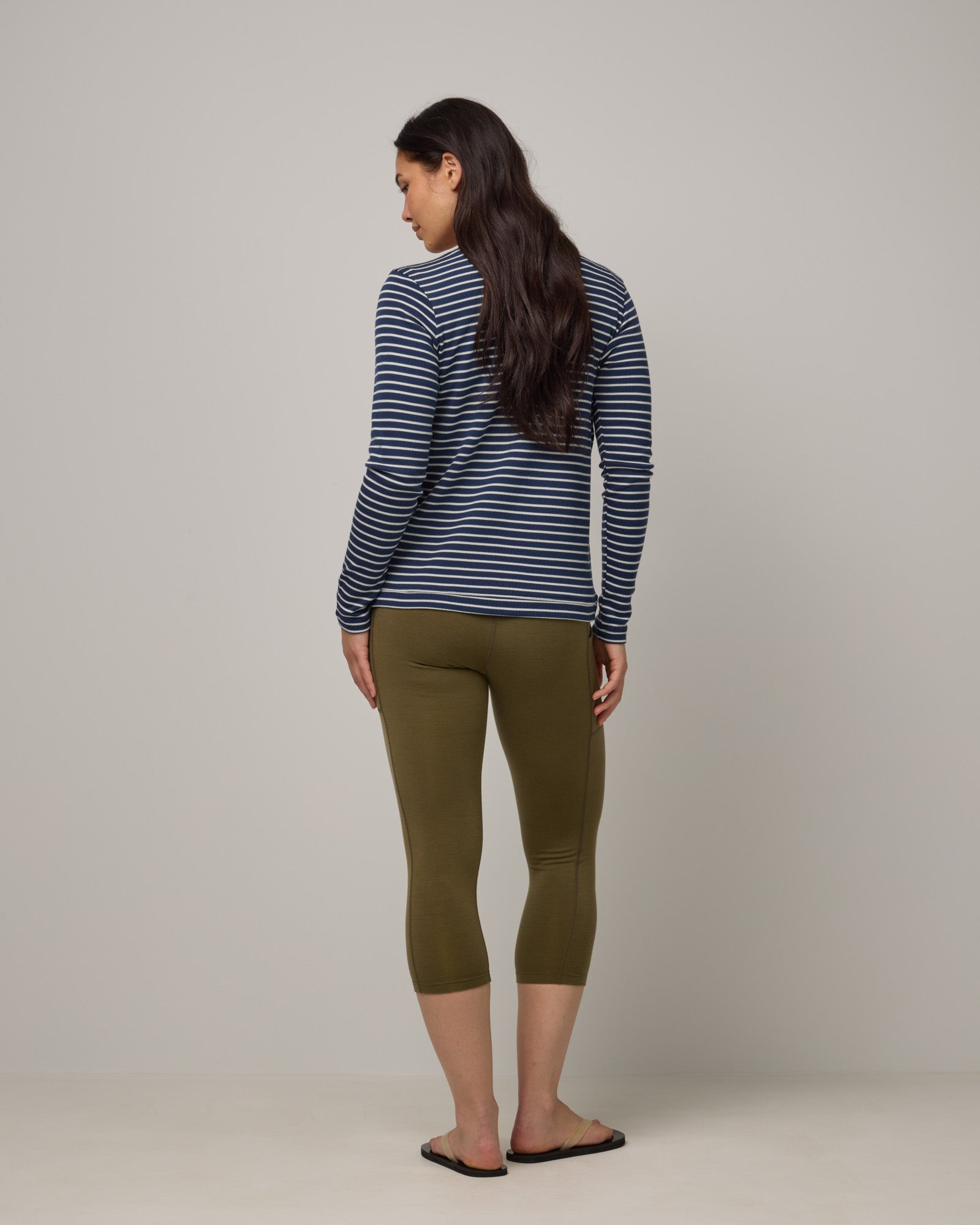 Summit Pocket Crop Legging
