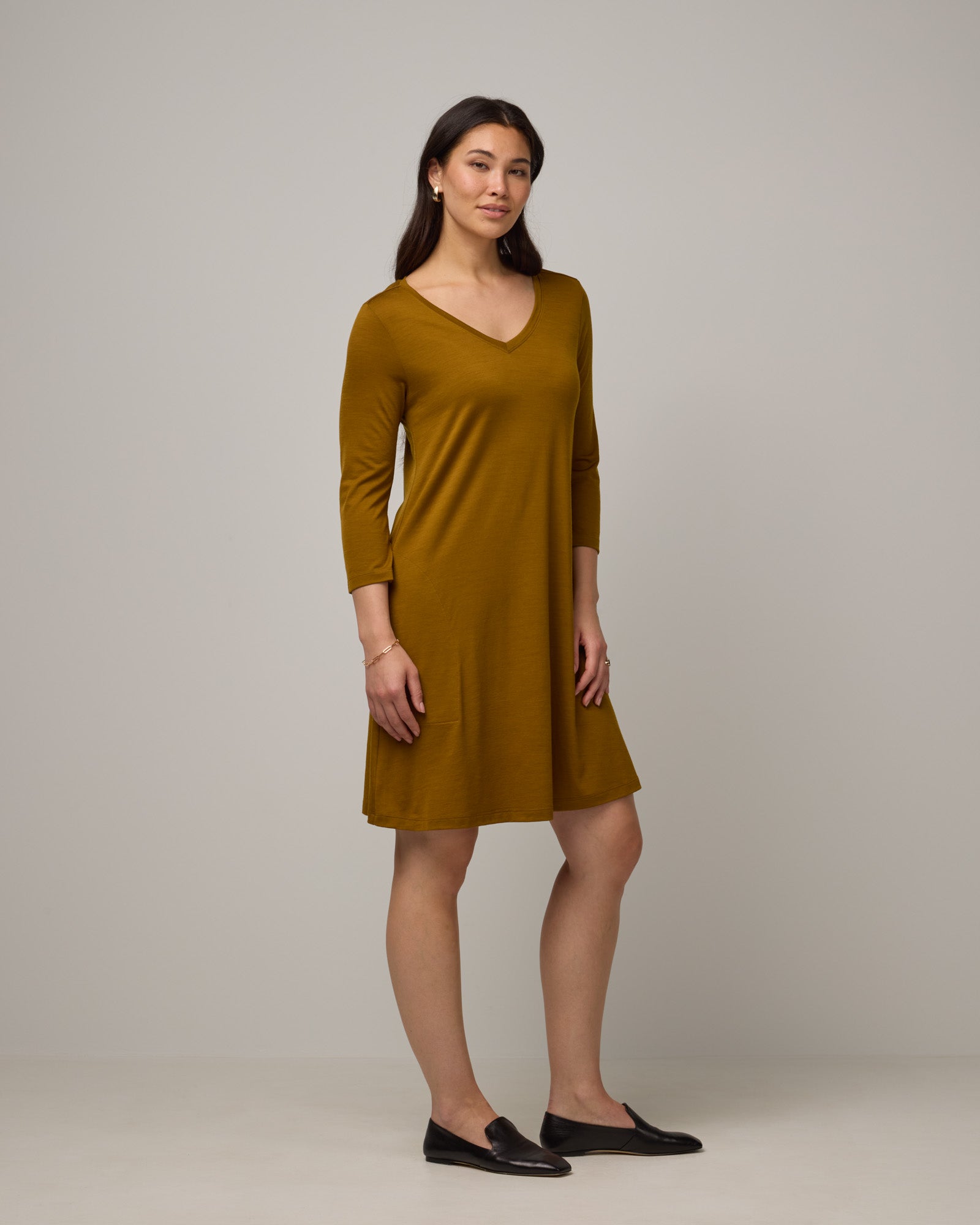 model-spec:Maile is is 175cm, wearing a size M Regular
