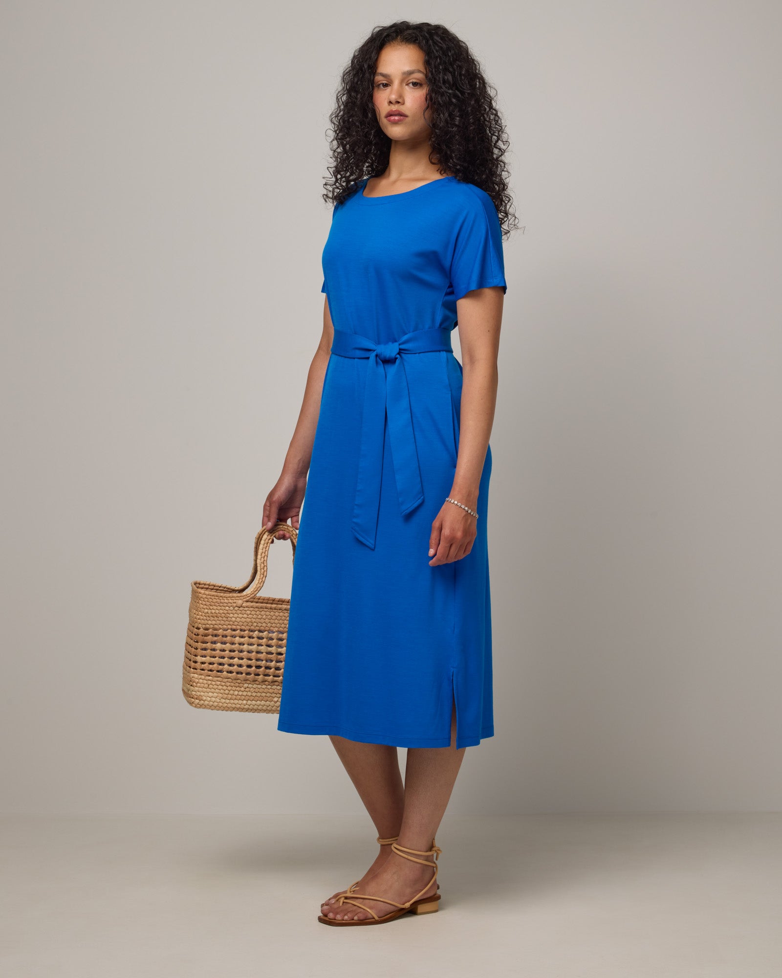 model-spec:Kenzy is is 173cm, wearing a size S