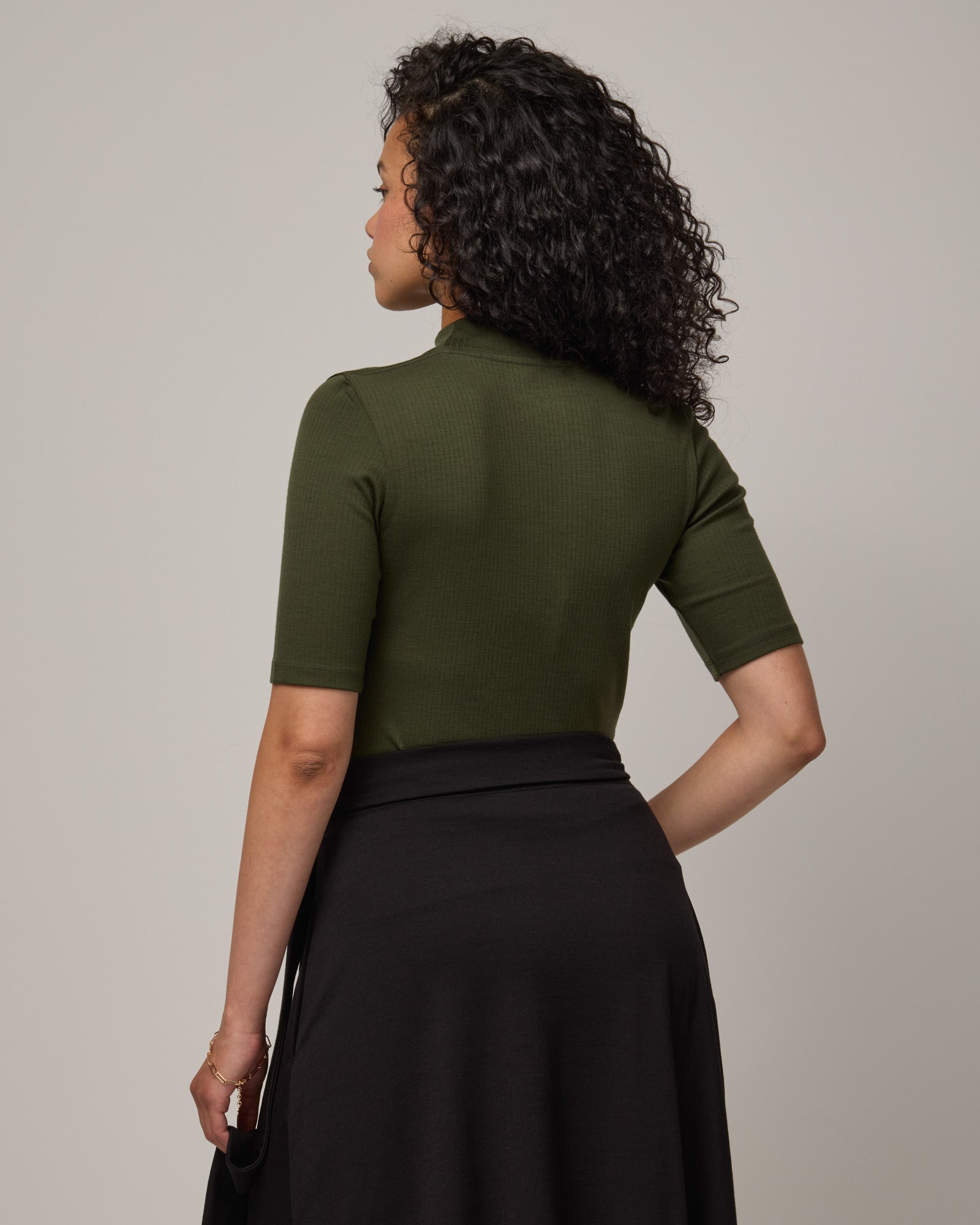 model-spec:Kenzy is is 173cm, wearing a size S