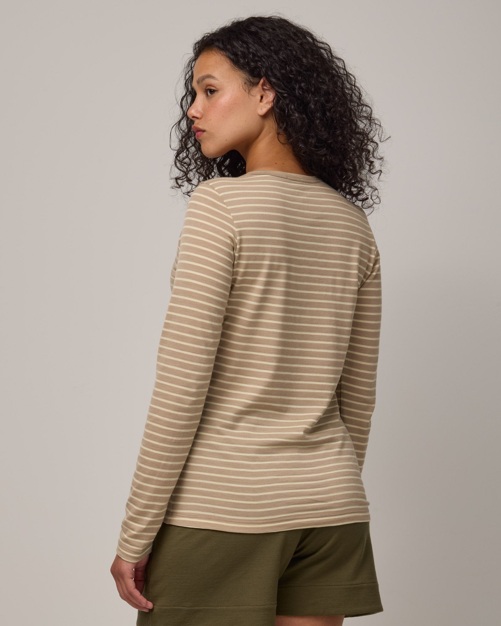 model-spec:Kenzy is is 5’8”, wearing a size S