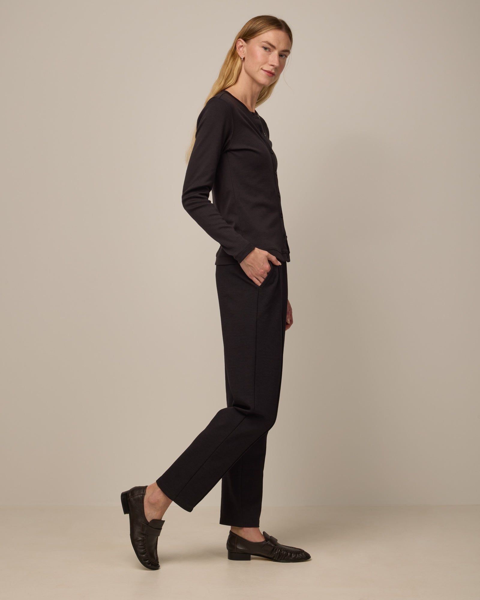 model-spec:Madison is 178cm wearing a size S Regular