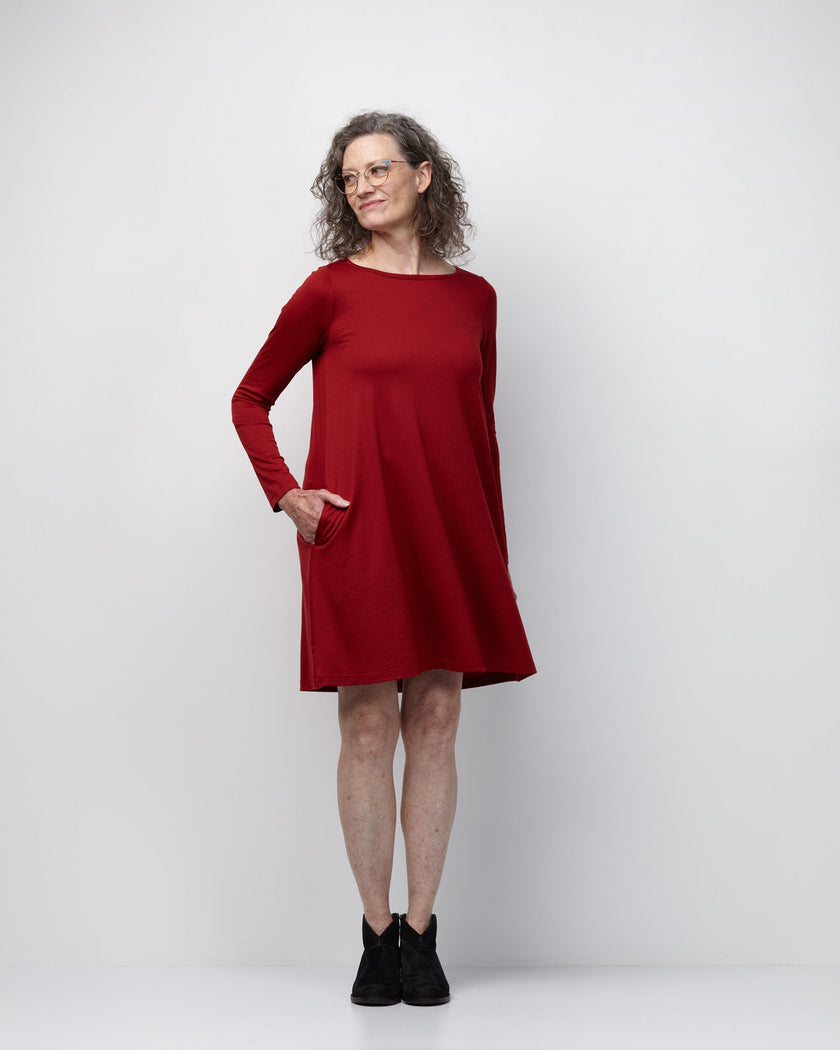 model-spec:Kate is 173cm, wearing a size S