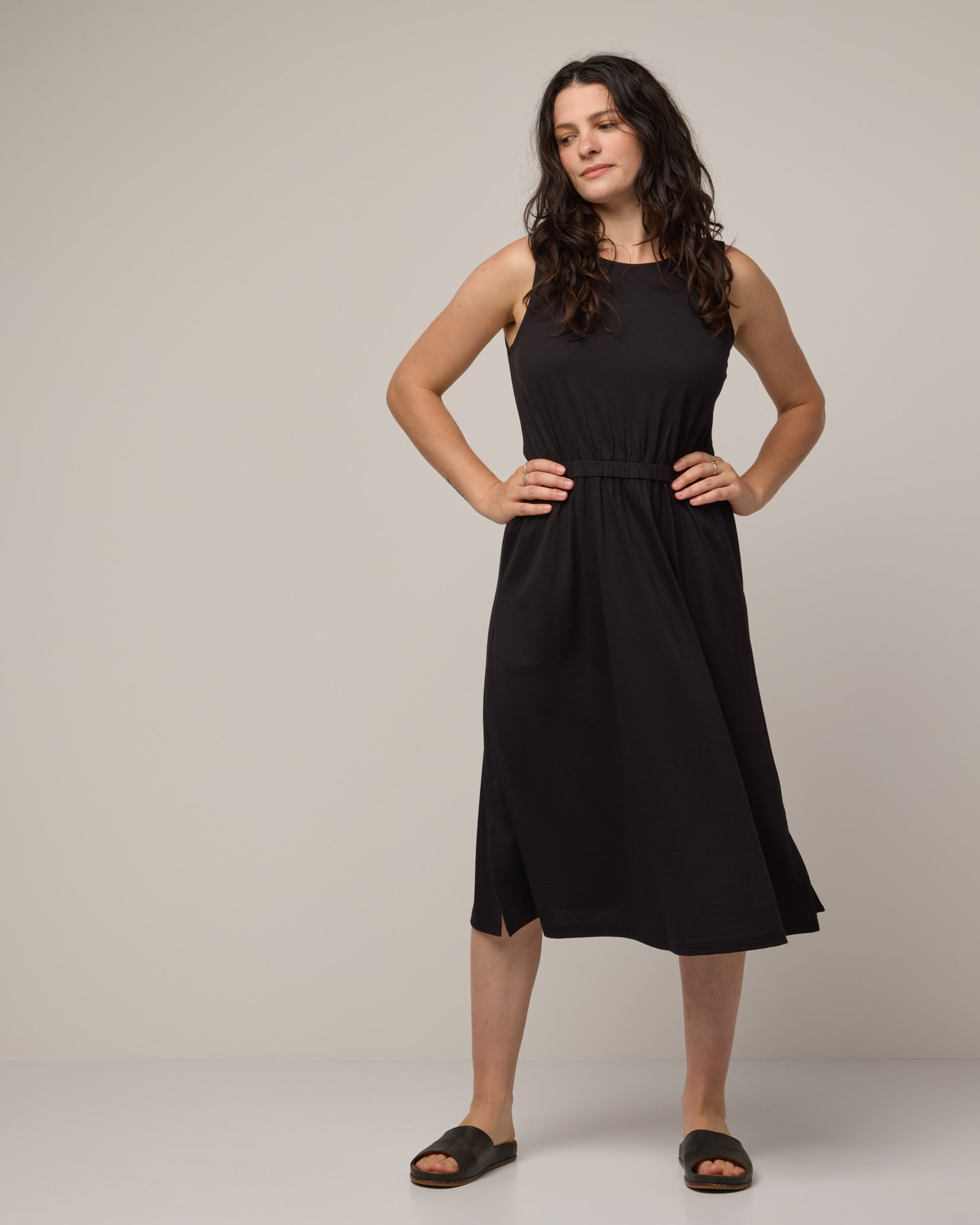 fit and flare work dress YIOYOLA Cocktail Dresses for Women Business Office Aline Dress(YYL606-Apricot,S) : Clothing, Shoes & Jewelry 3/4 sleeve Brown Wool Fit and Flare