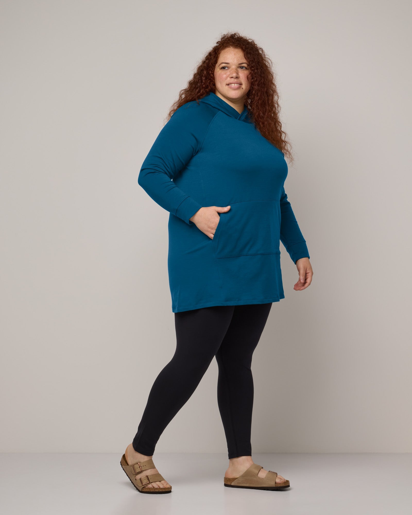 model-spec:Chantel is 178cm, wearing a size 2X